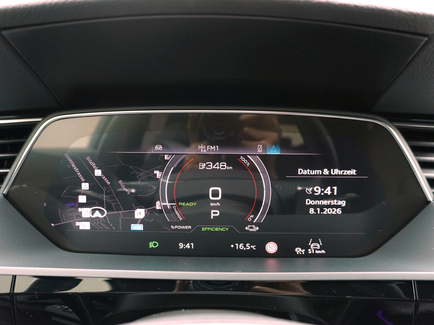 AUDI e-tron S quattro