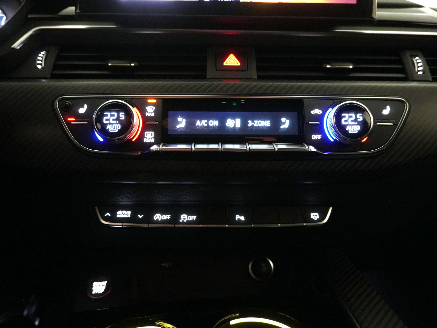 AUDI RS4 Avant 2.9 V6 TFSI 25 year edition quattro T-Tronic **25 Jahre RS**Audi Werksgarantie bis 12/2029**