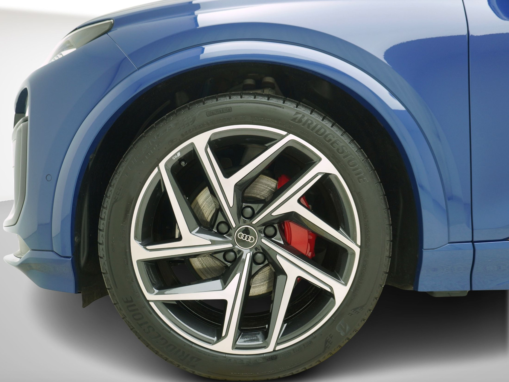 AUDI Q6 e-tron S line quattro **Audi Werksgarantie bis 03/2030**