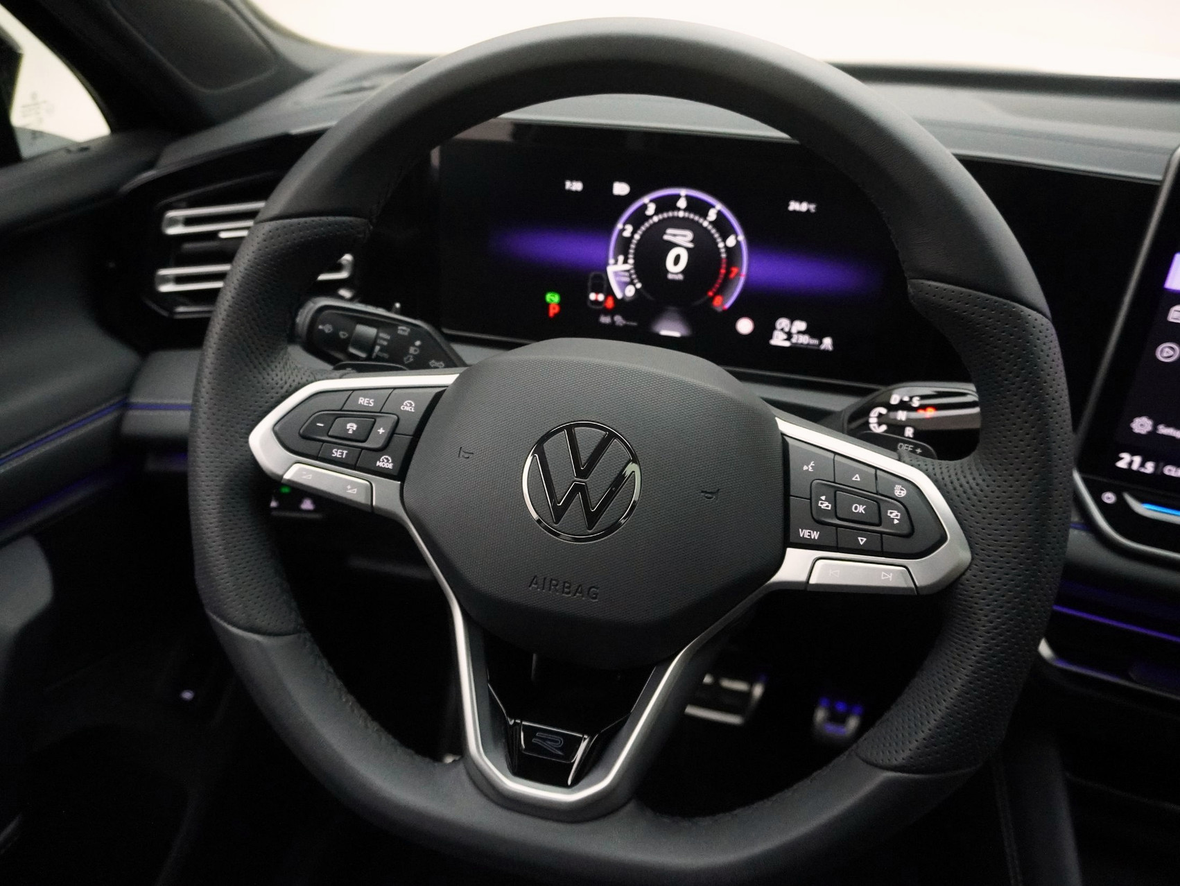 VW Tiguan 2.0 TSI DSG R-Line Black Style 4Motion (2025)