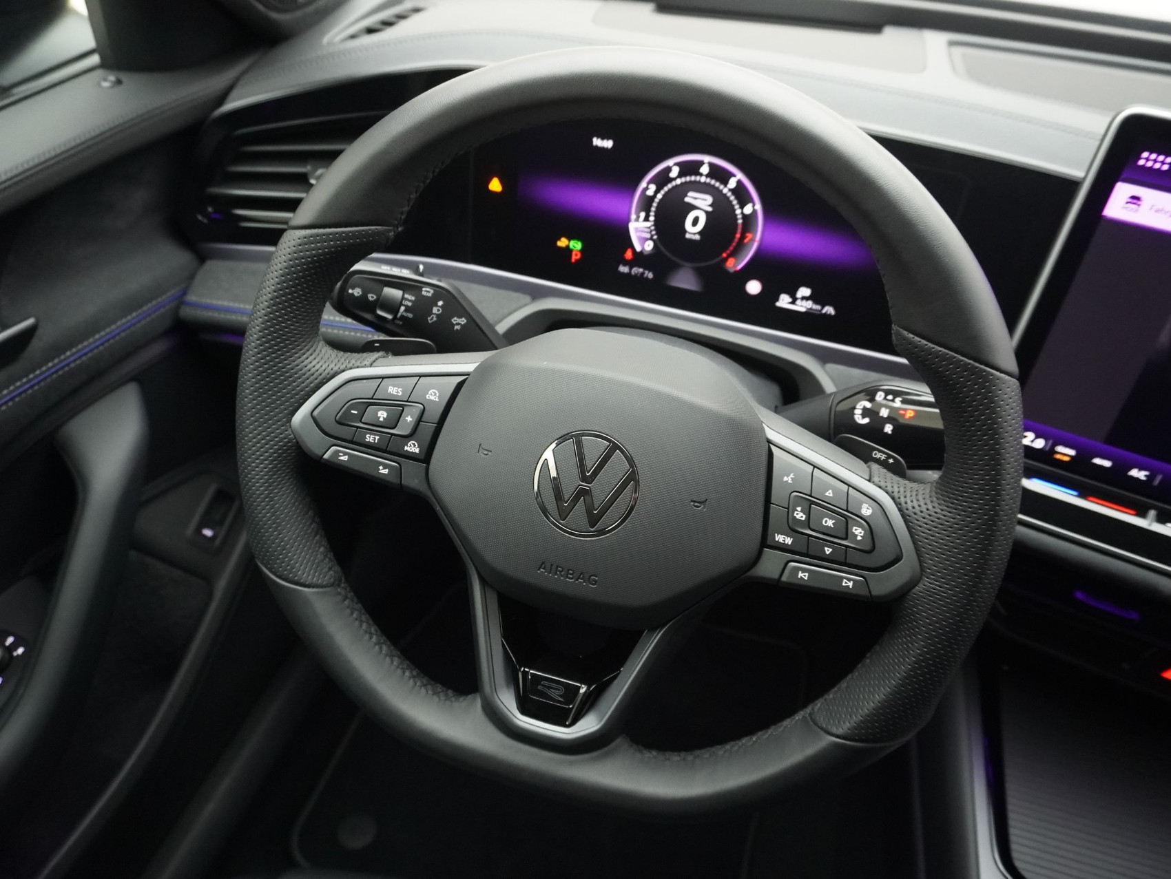 VW Passat Variant 2.0 TSI DSG R-Line 4Motion **Pack R-Line Signature**