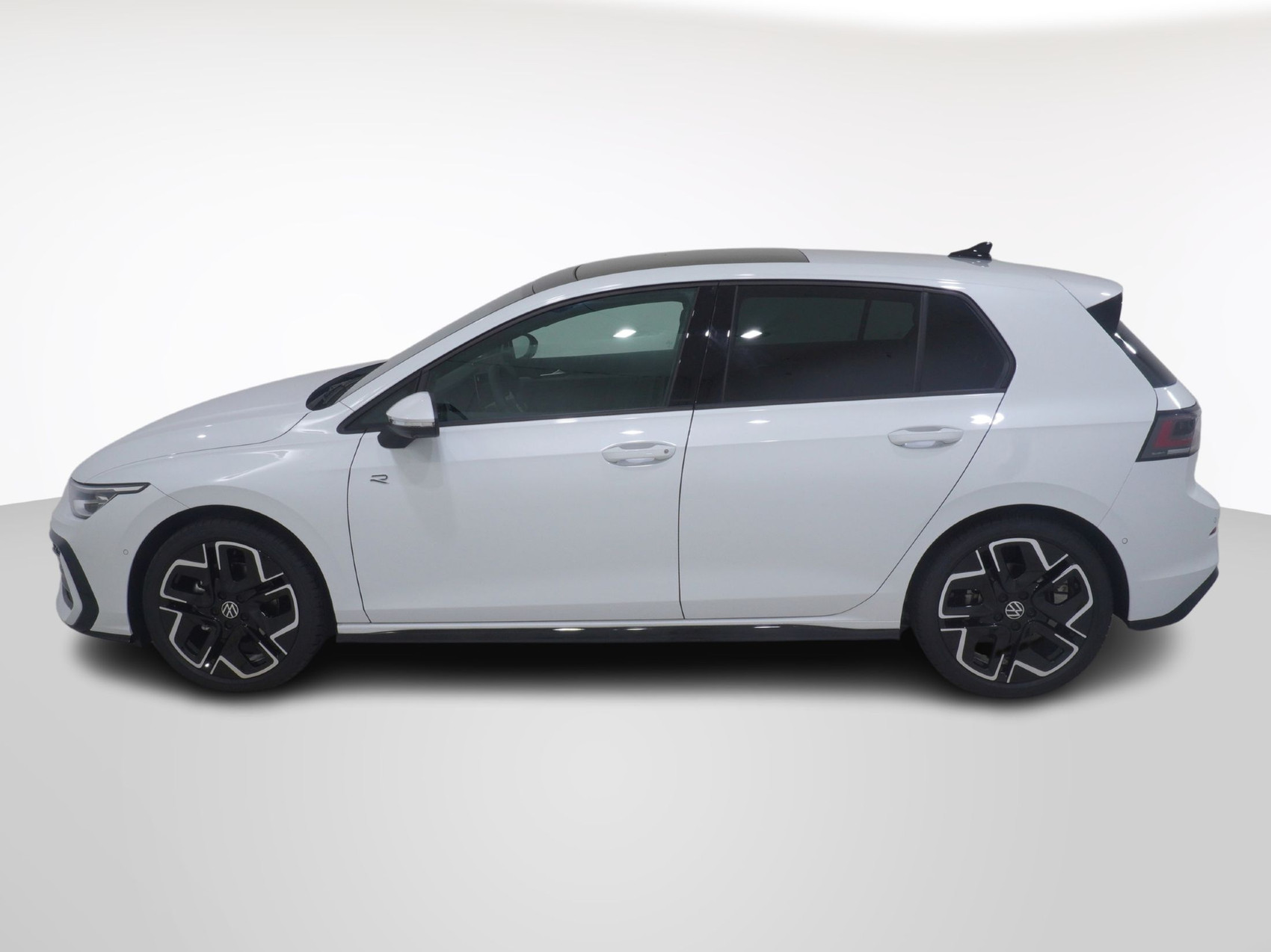 VW Golf VIII 2.0 TSI R-Line DSG 4Motion
