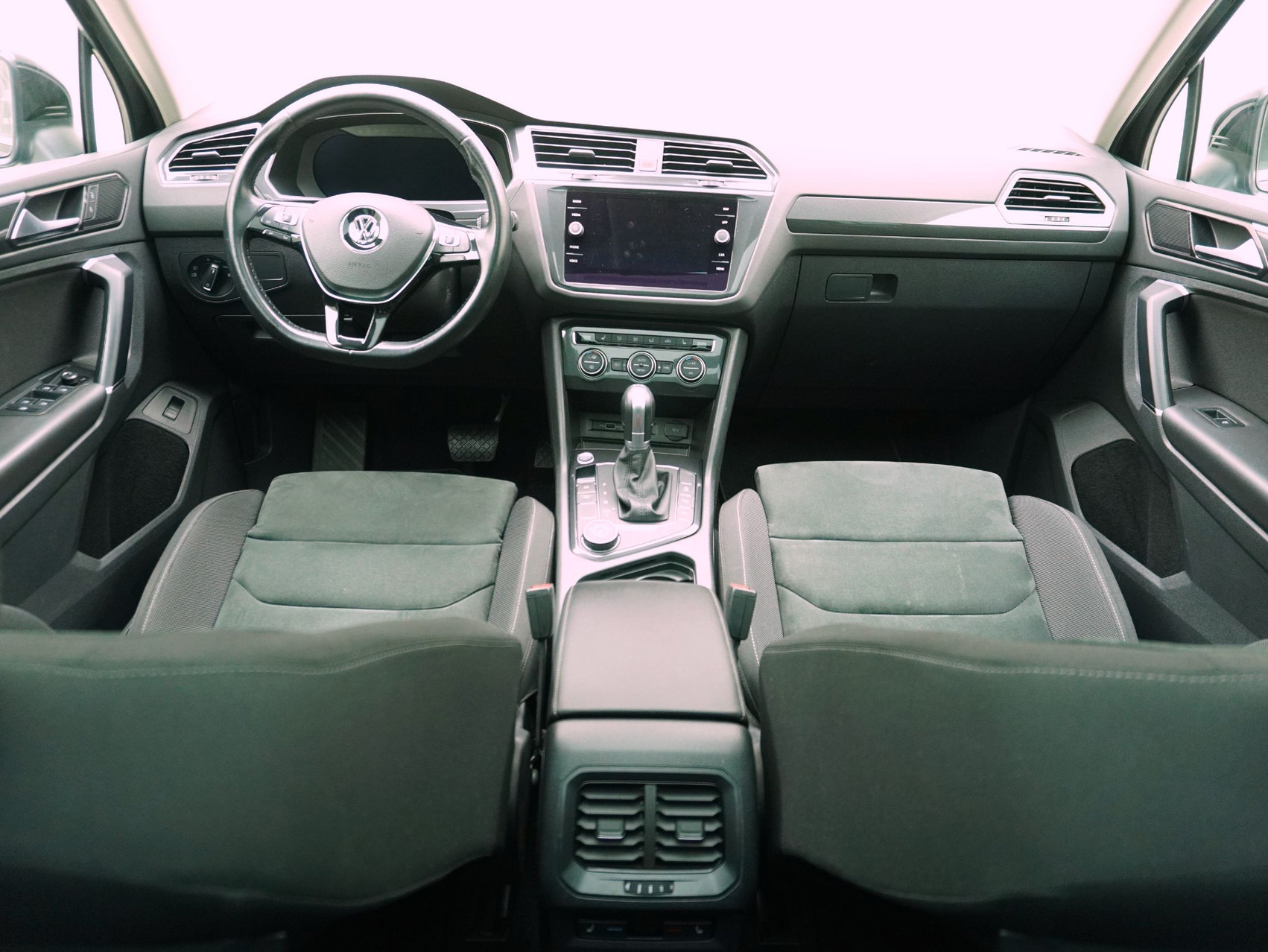 VW Tiguan 2.0 TSI DSG R-Line 4Motion