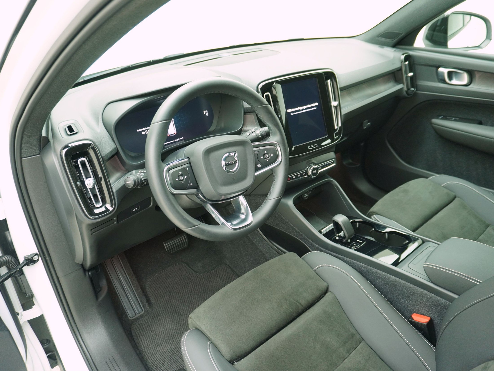 VOLVO XC40 E80 Twin Plus AWD