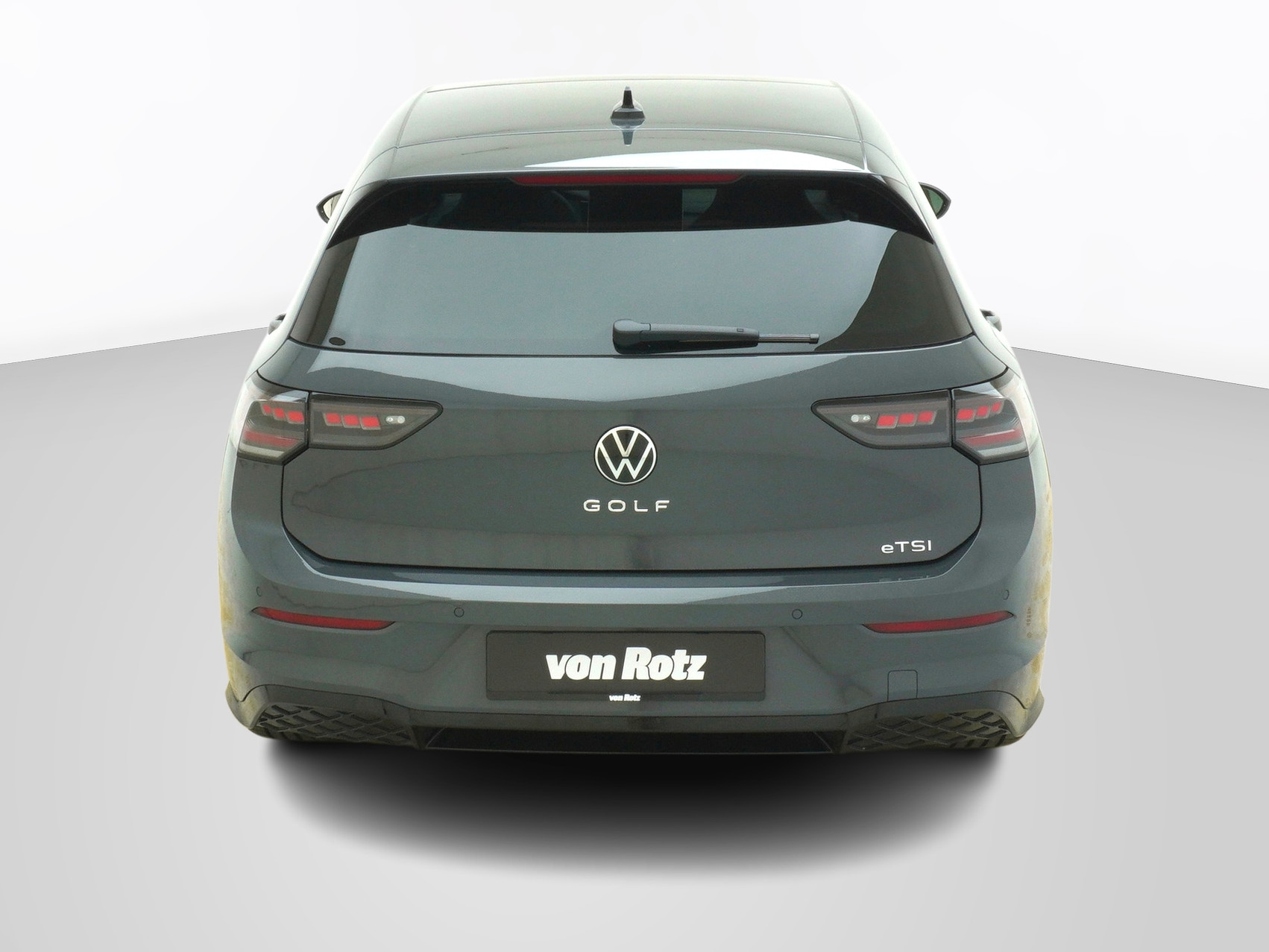VW Golf VIII 1.5 eTSI R-Line DSG