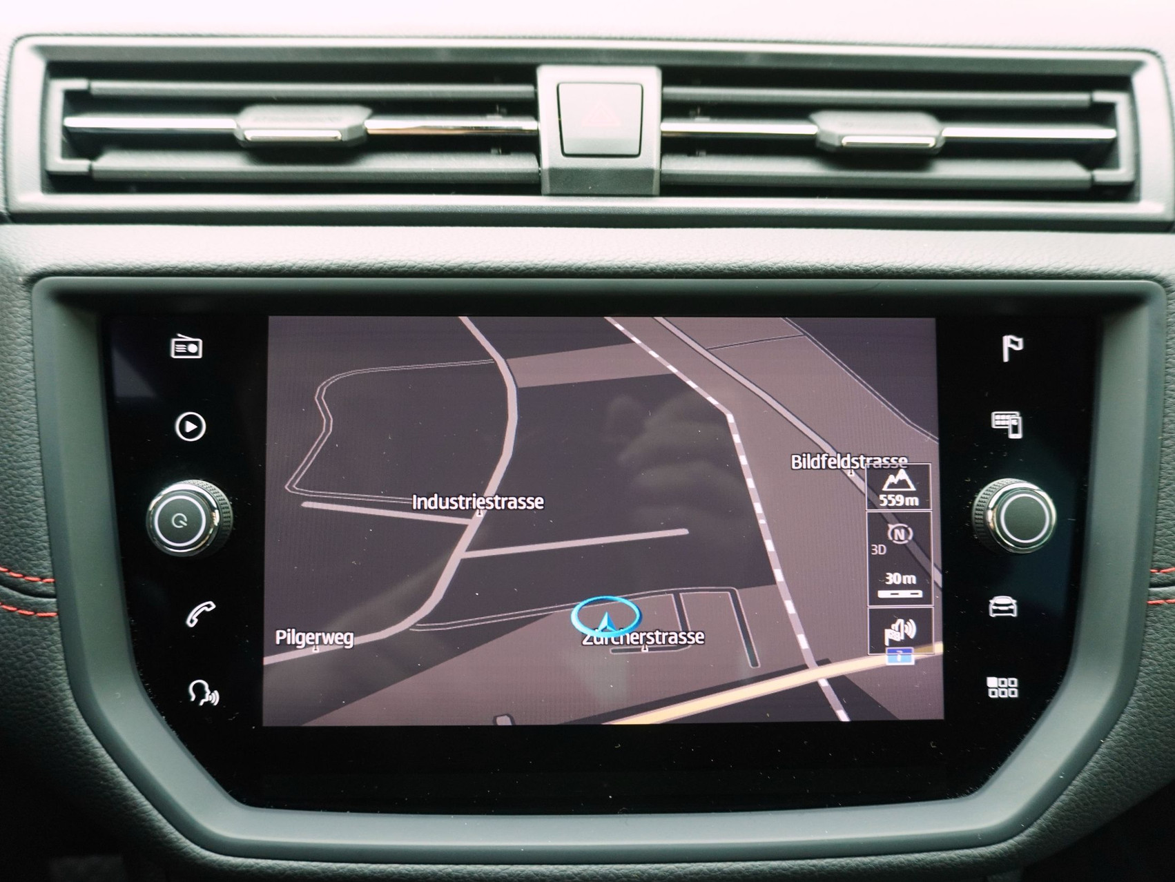 SEAT Arona 1.0 TSI DSG FR