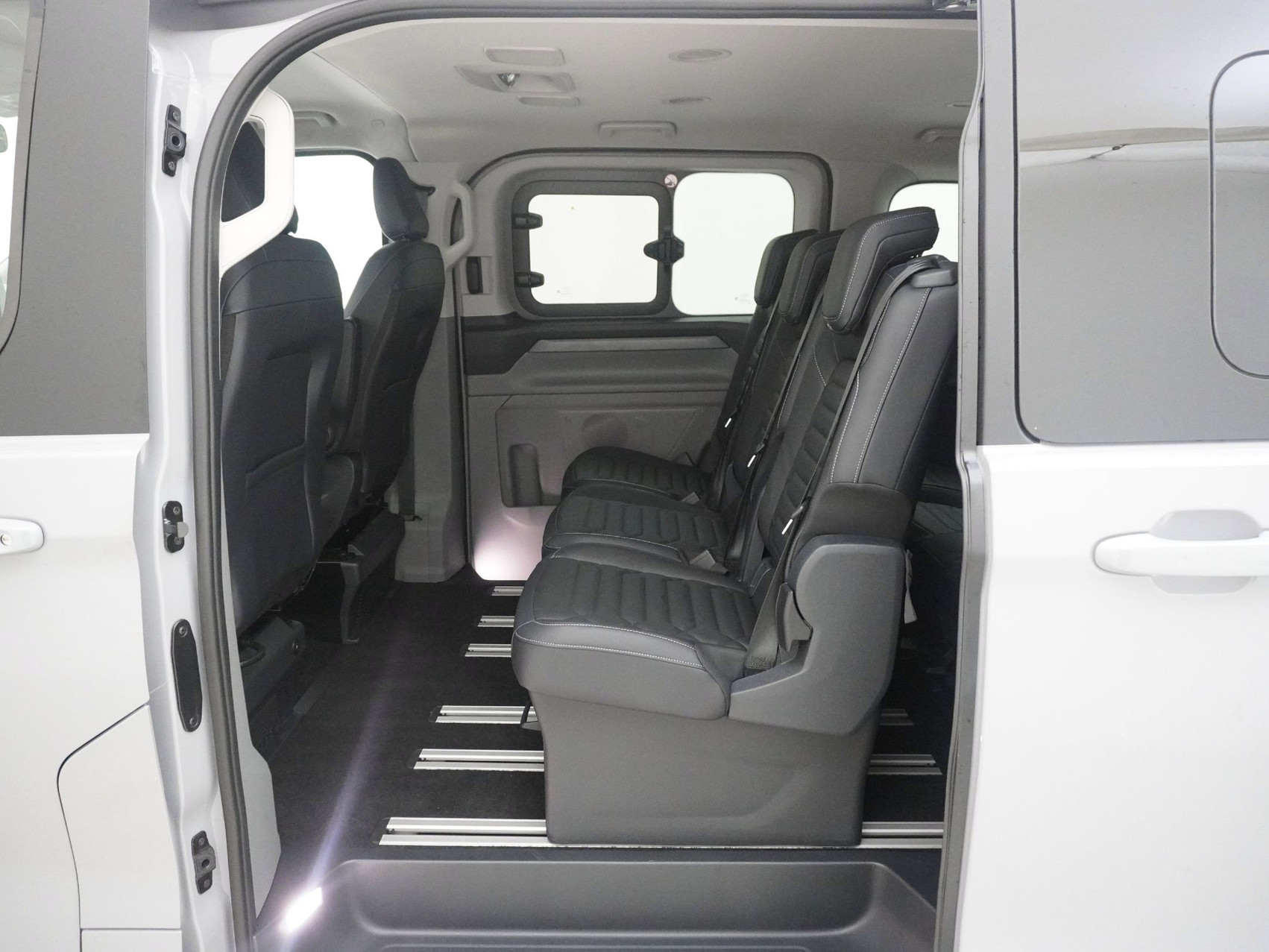 FORD Tourneo Custom 320 L1 2.0 TDCI Titanium X