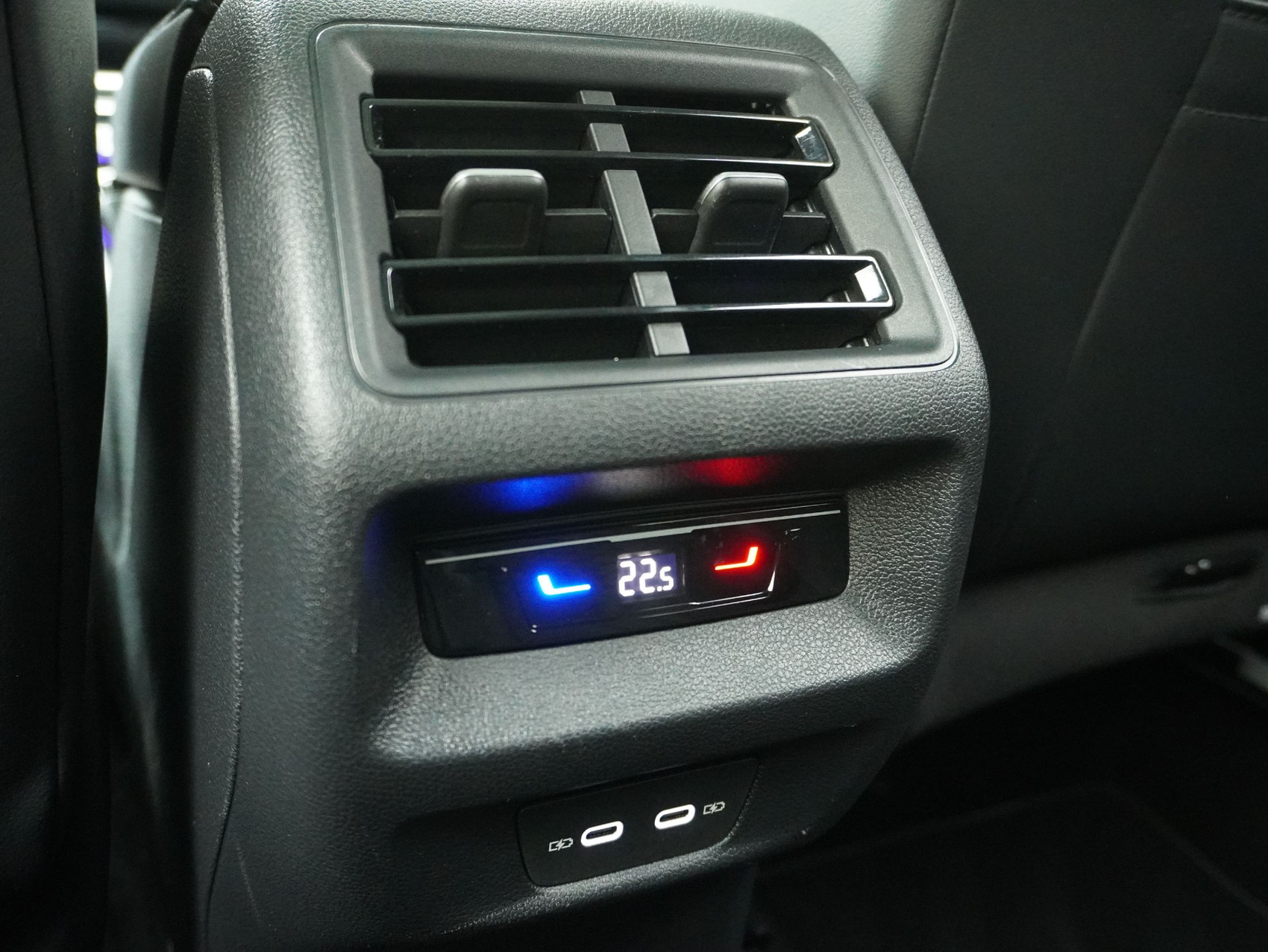 VW Tiguan 2.0 TSI DSG R-Line 4Motion