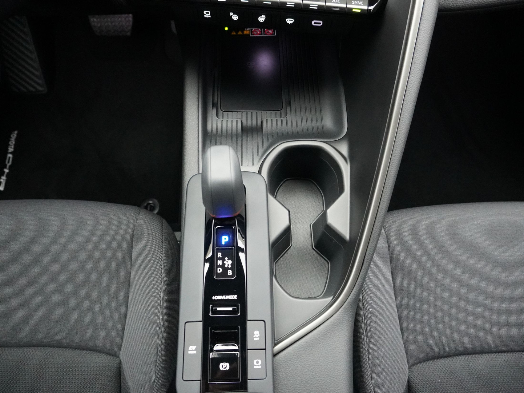 TOYOTA C-HR 2.0 HEV Trend ** 4X4 **