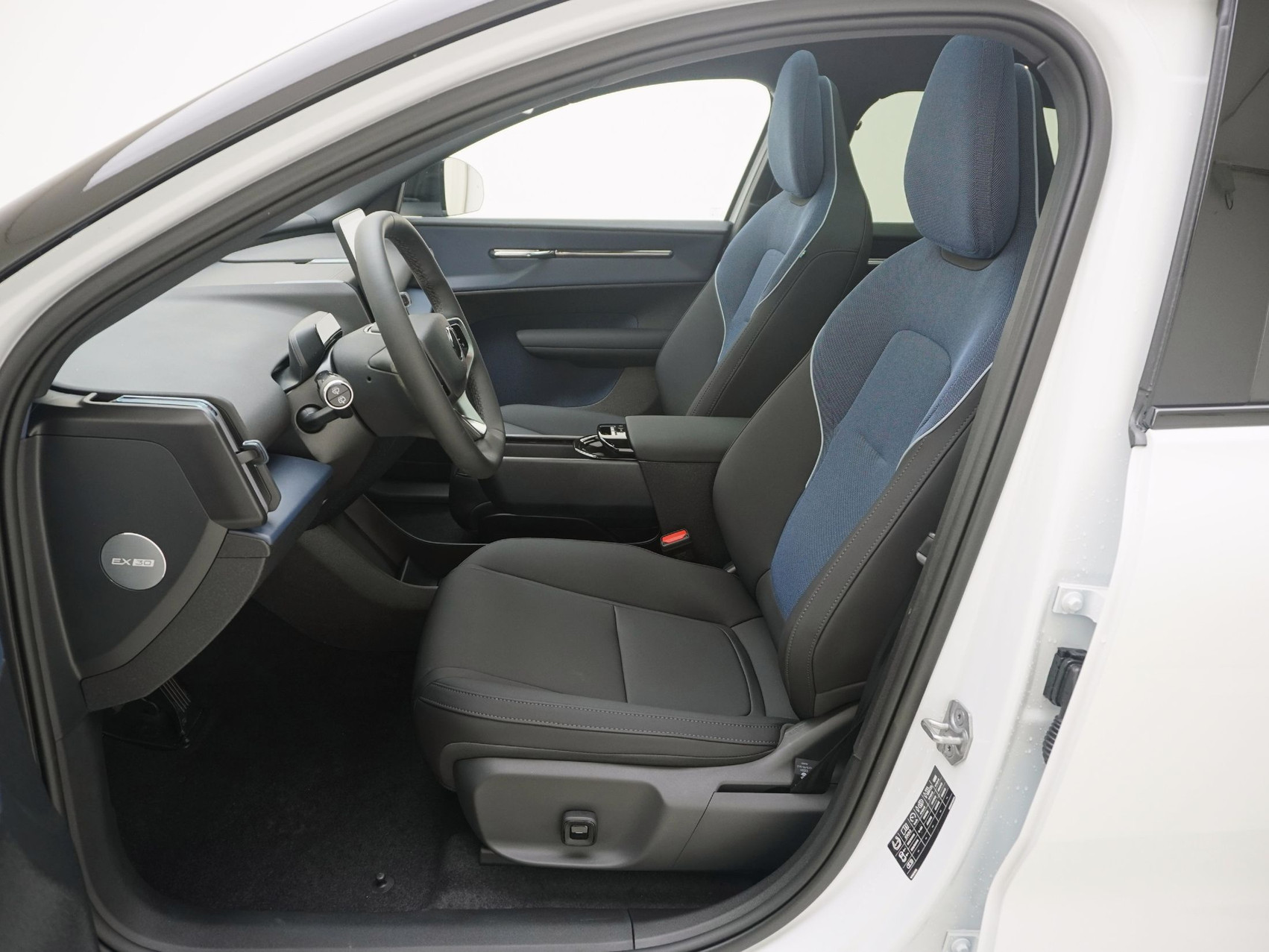 VOLVO EX 30 Cross Country Ultra