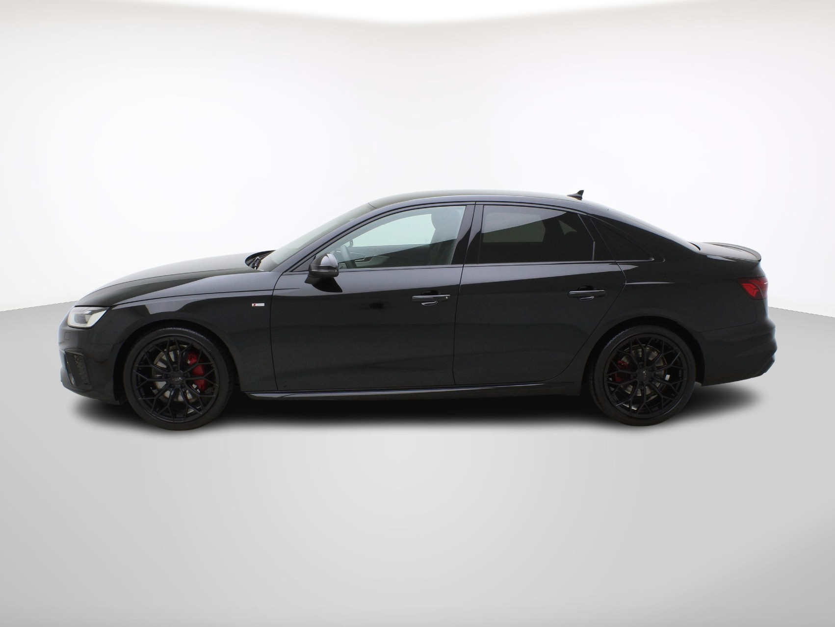 AUDI A4 40 TFSI S Line S-Tronic