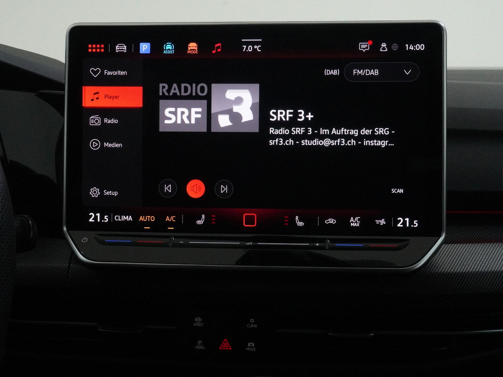 VW Golf VIII 1.5 eTSI R-Line DSG