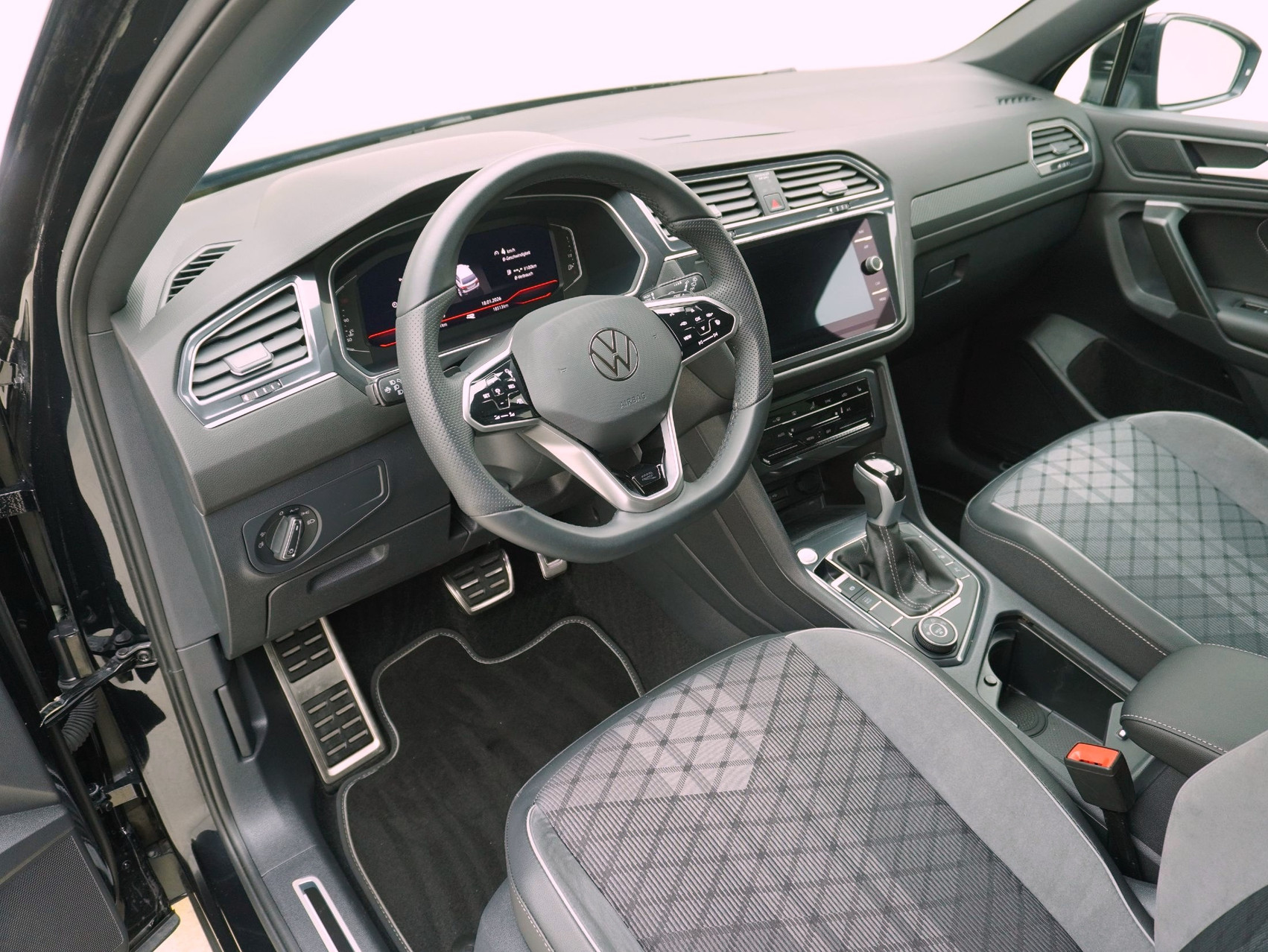 VW Tiguan Allspace 2.0 TSI DSG R-Line Black Style 4Motion