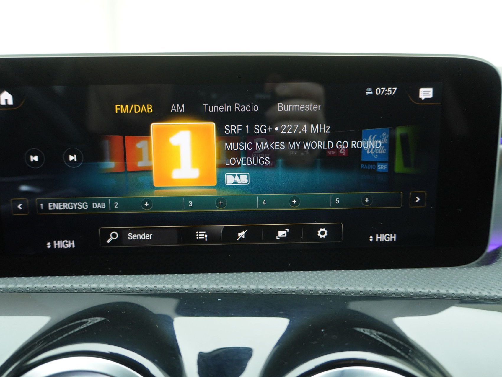 MERCEDES-BENZ A-Klasse A 250 AMG Line