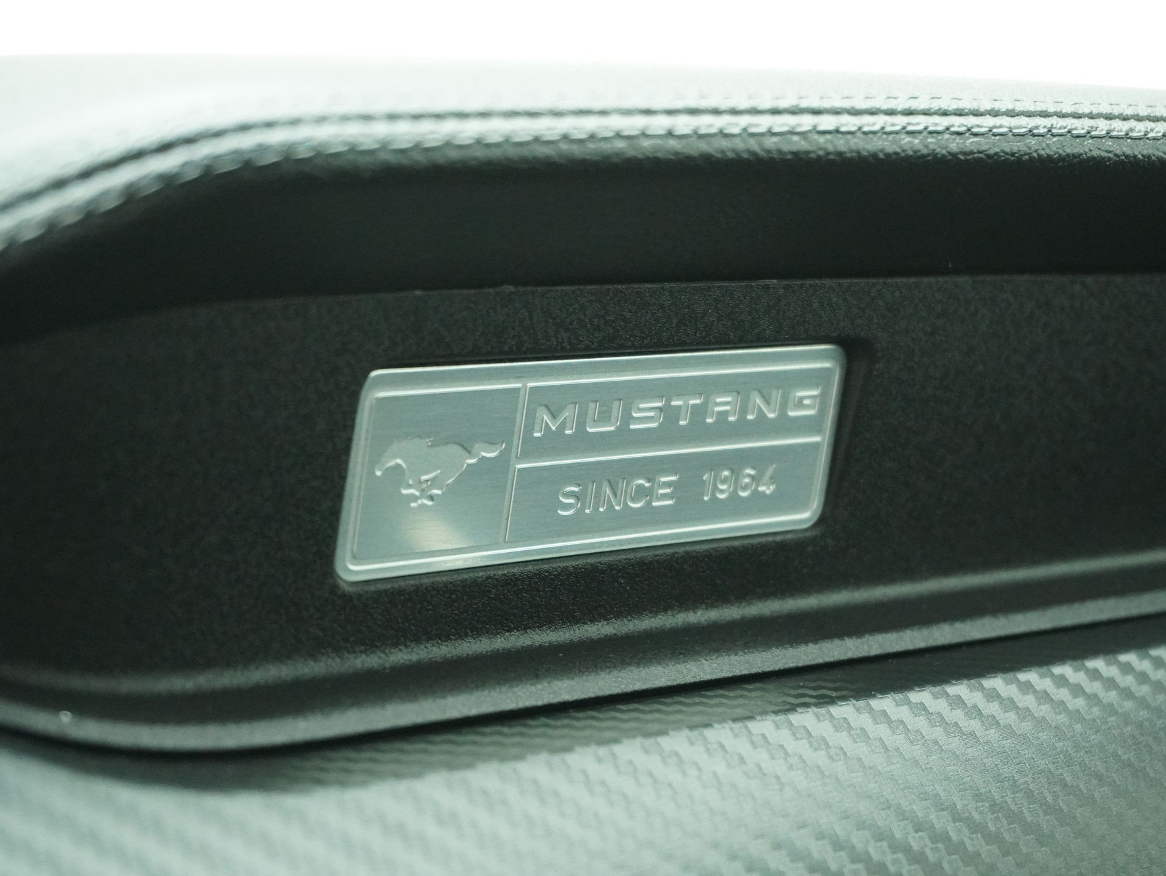 FORD USA Mustang Coupé 3.7 V6