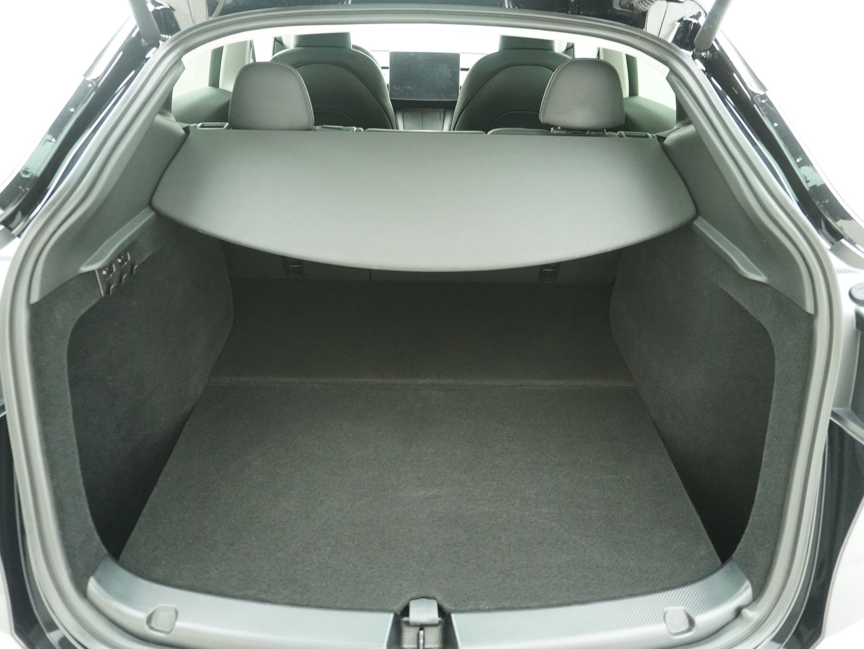 TESLA Model Y Performance D