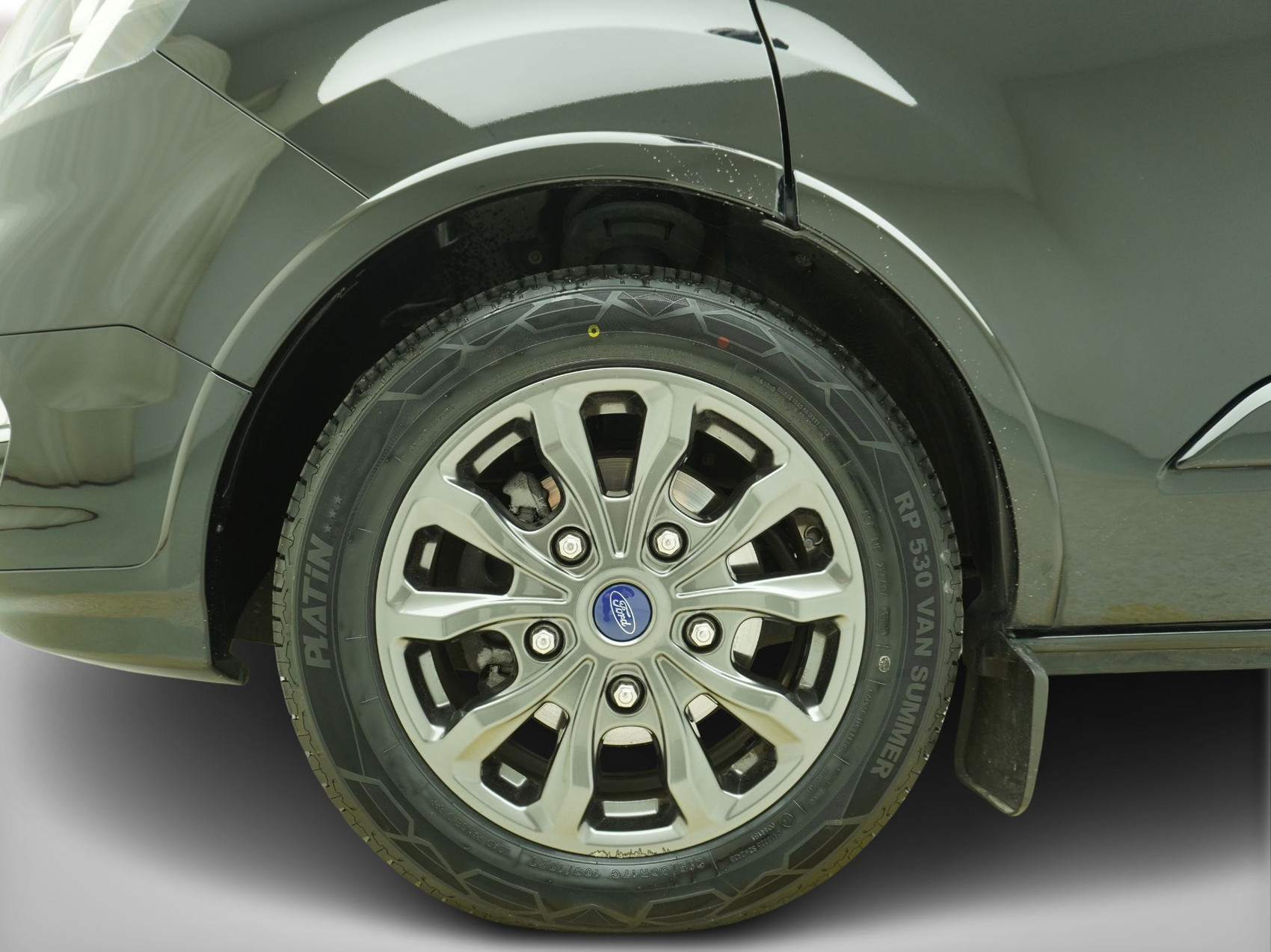 FORD Tourneo C Bus 320 L1 2.0 TDCi Titanium X