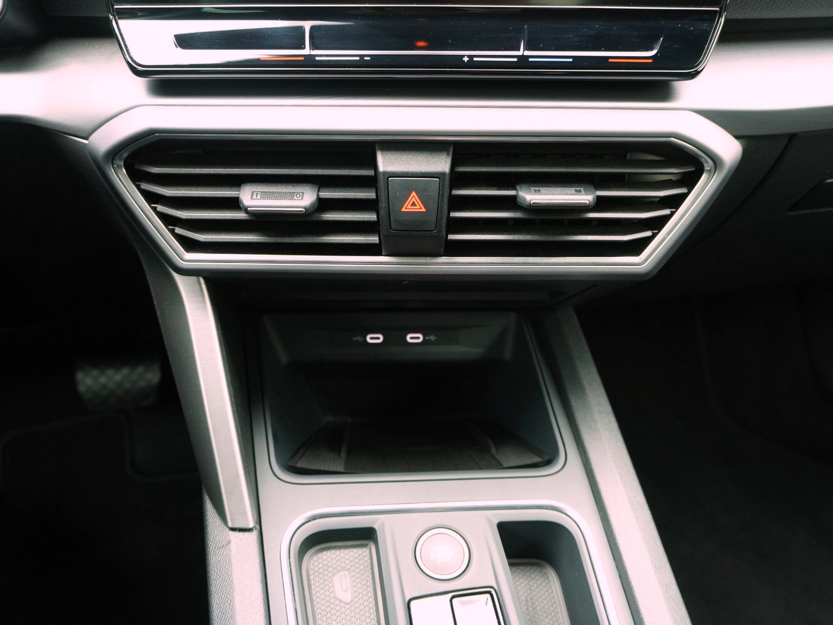 SEAT Leon ST 2.0 TDI DSG FR