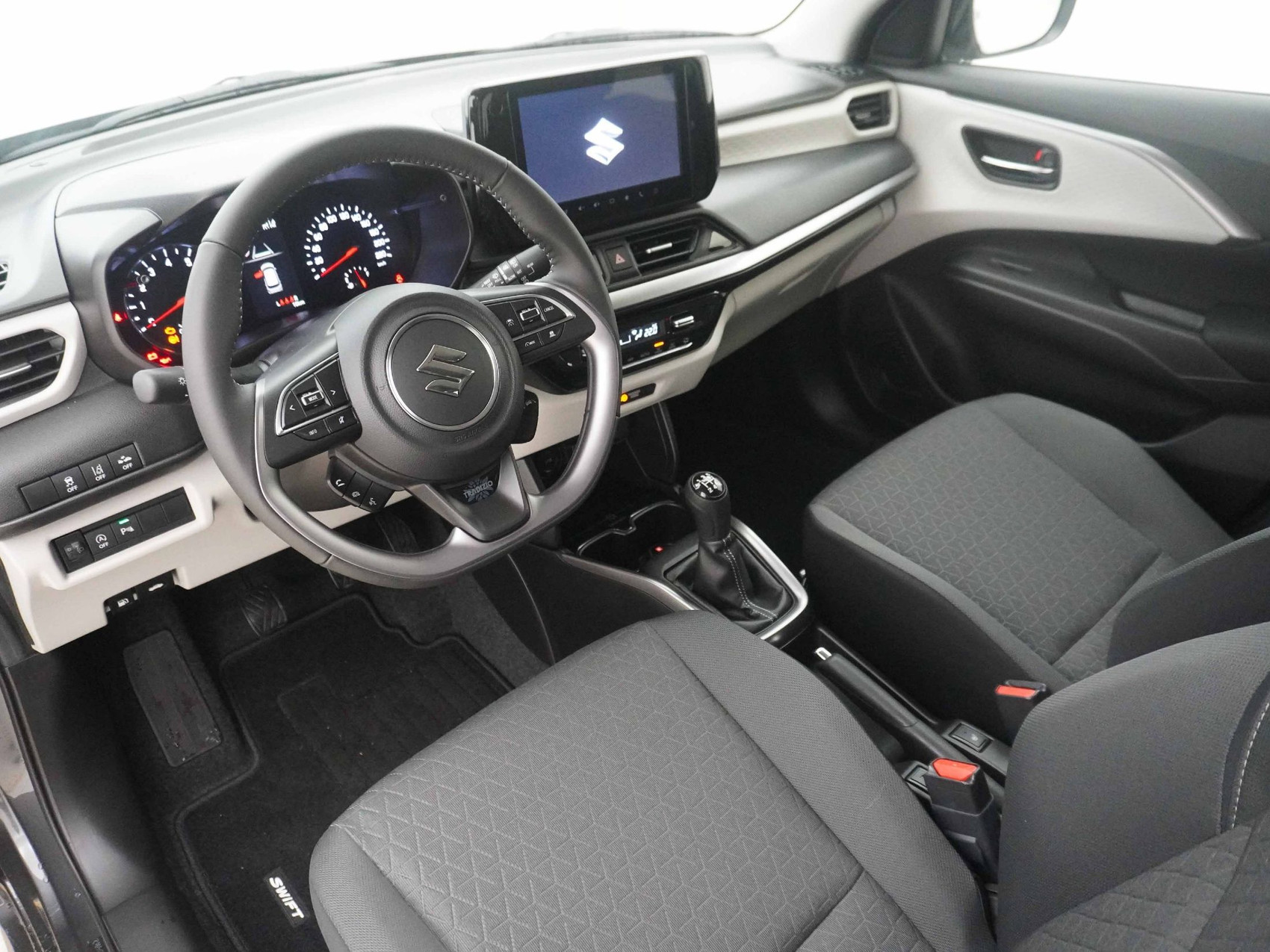 SUZUKI Swift 1.2 Tradizio Top Hybrid 4×4