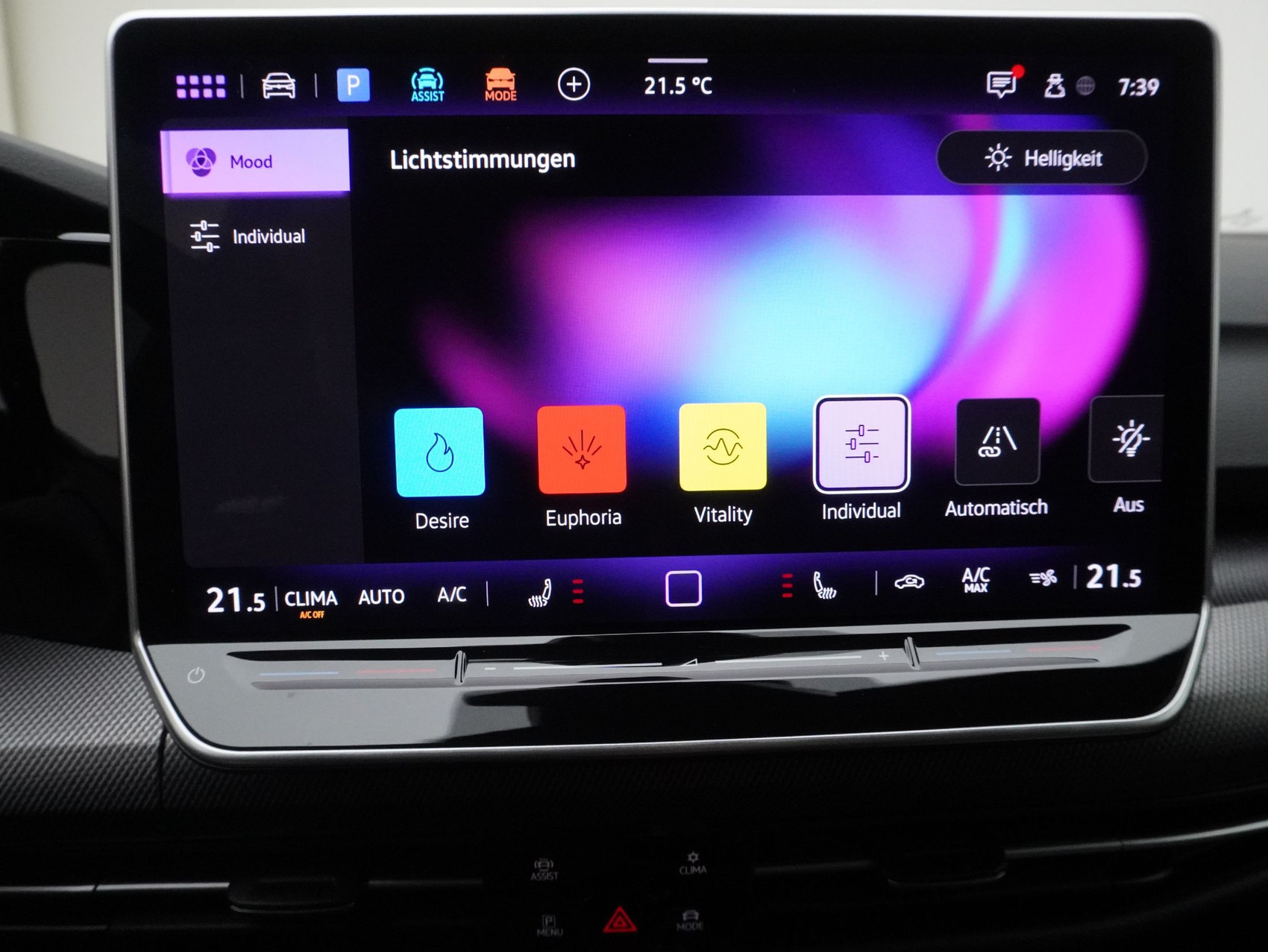 VW Golf 8.5 2.0 TSI DSG GTI Black Style (2025) ** Harman/Kardon / Head-Up / Panoramadach **