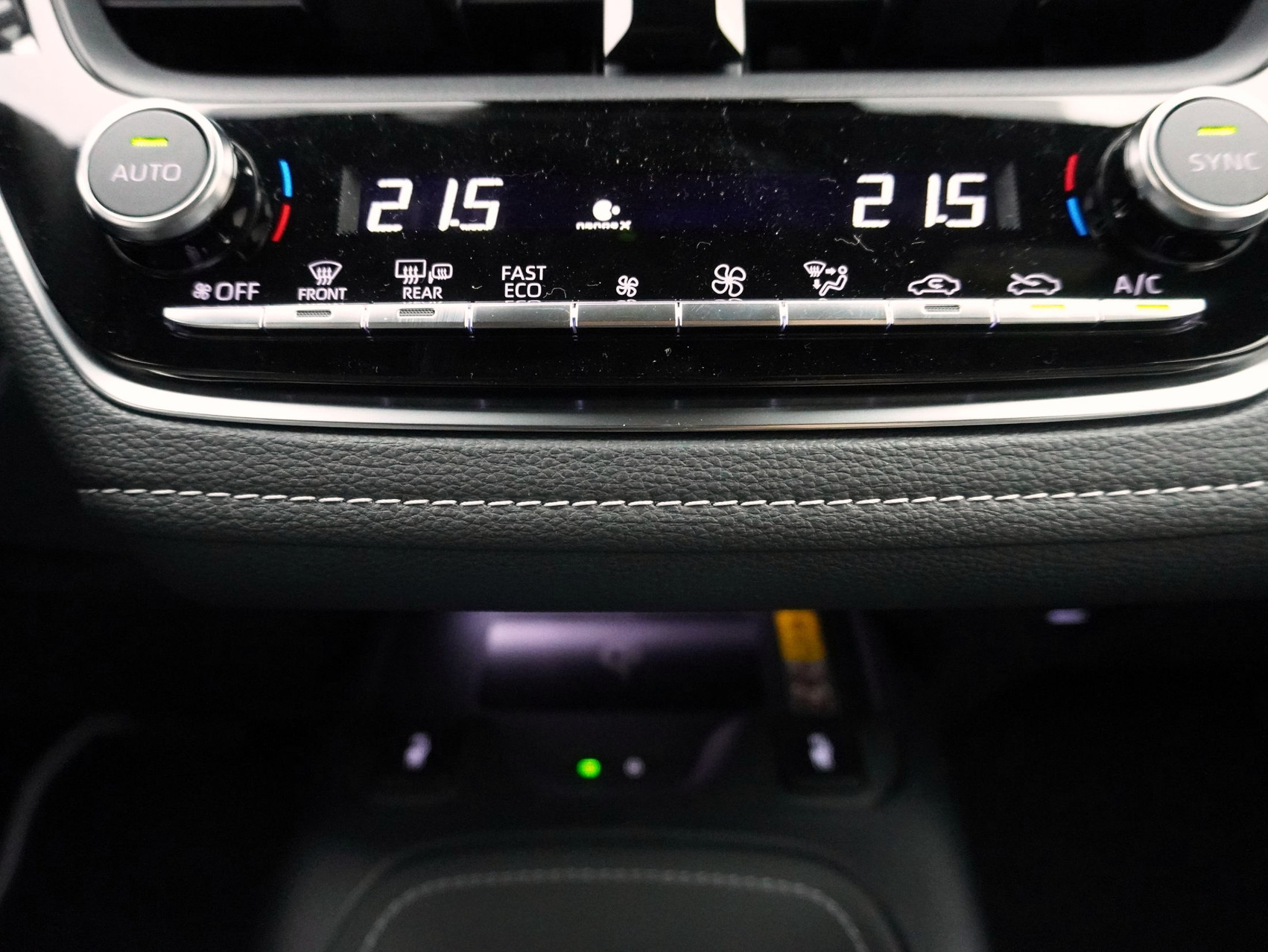 TOYOTA Corolla 2.0 HSD Trend ** Trend Plus **