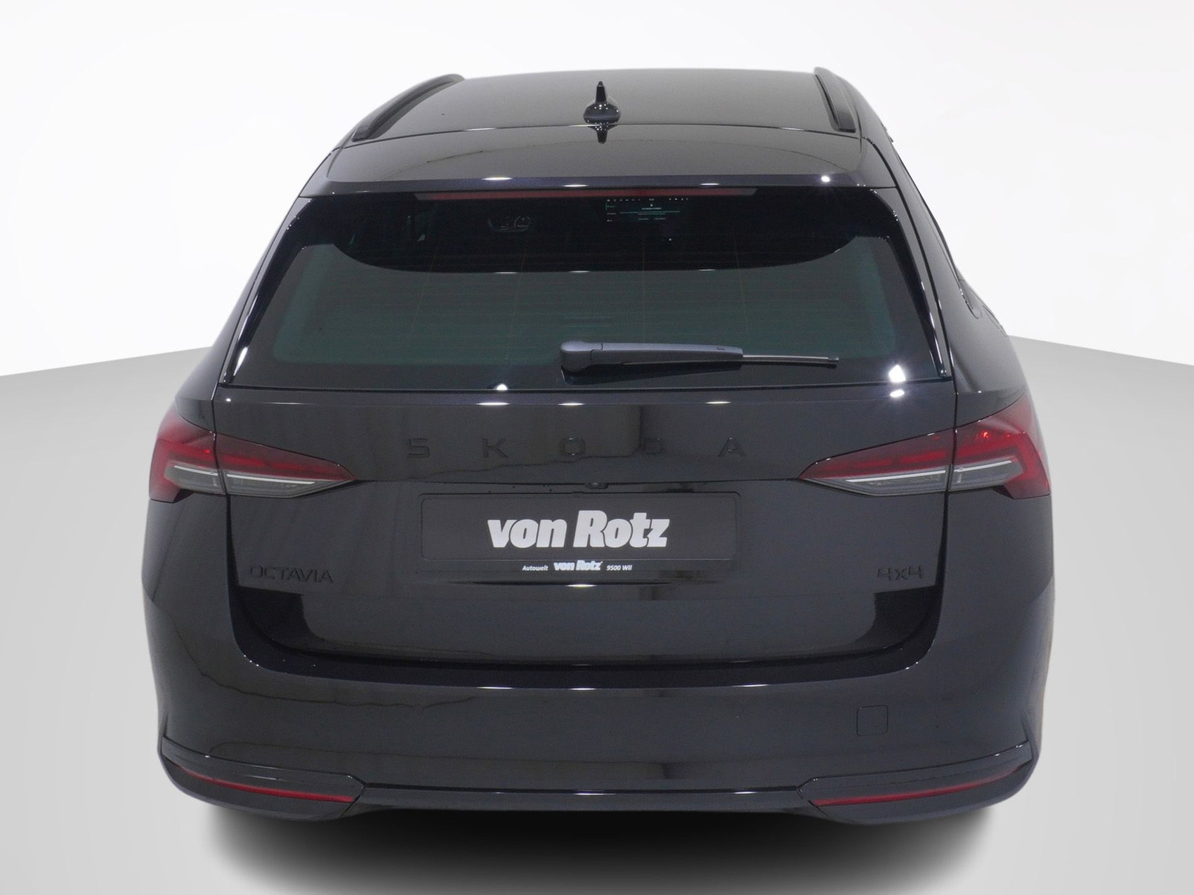 SKODA Octavia 2.0 TSI SportLine 4×4 DSG