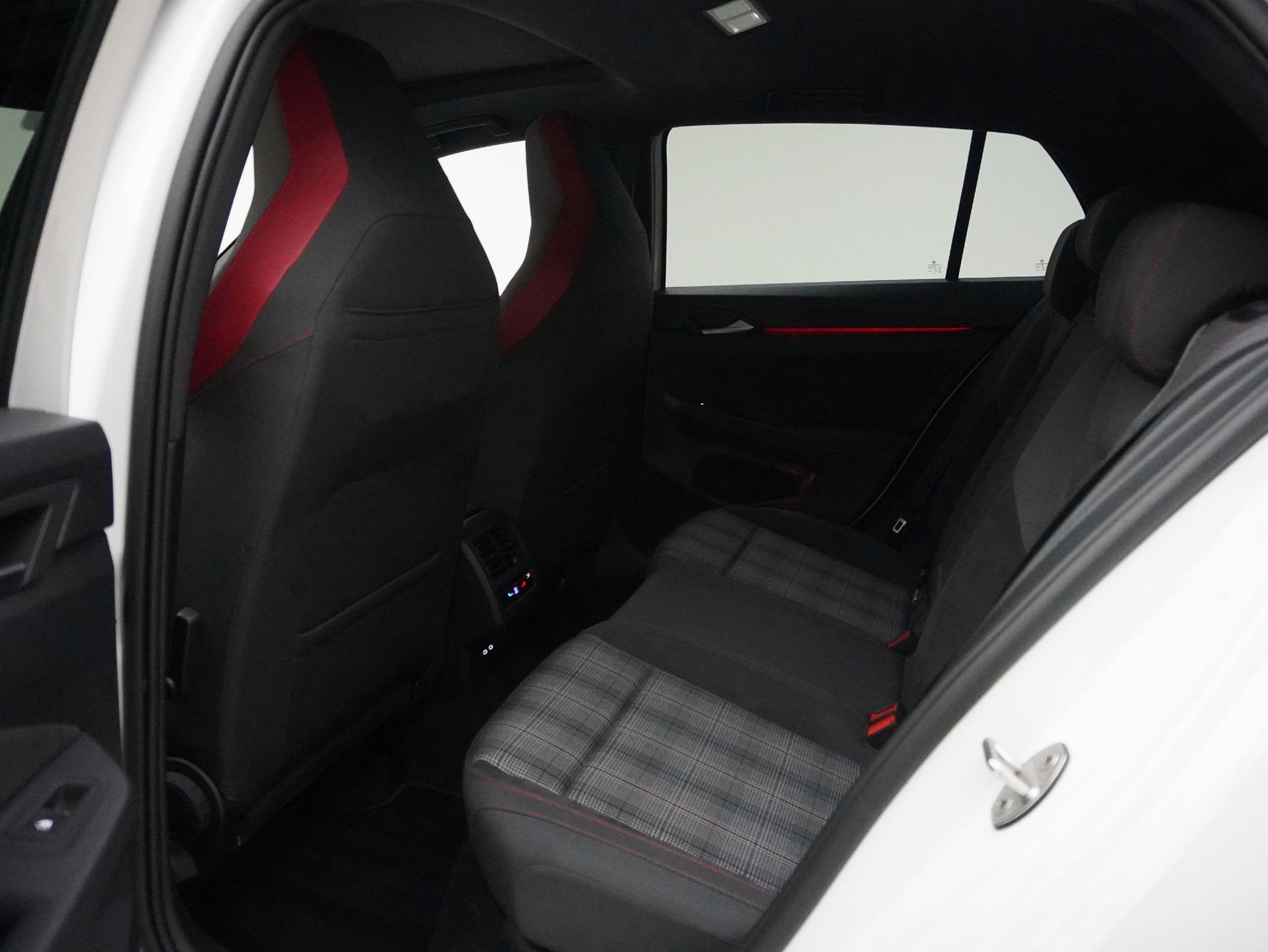 VW Golf 8.5 2.0 TSI DSG GTI Black Style (2025) ** Harman/Kardon / Head-Up / Panoramadach **