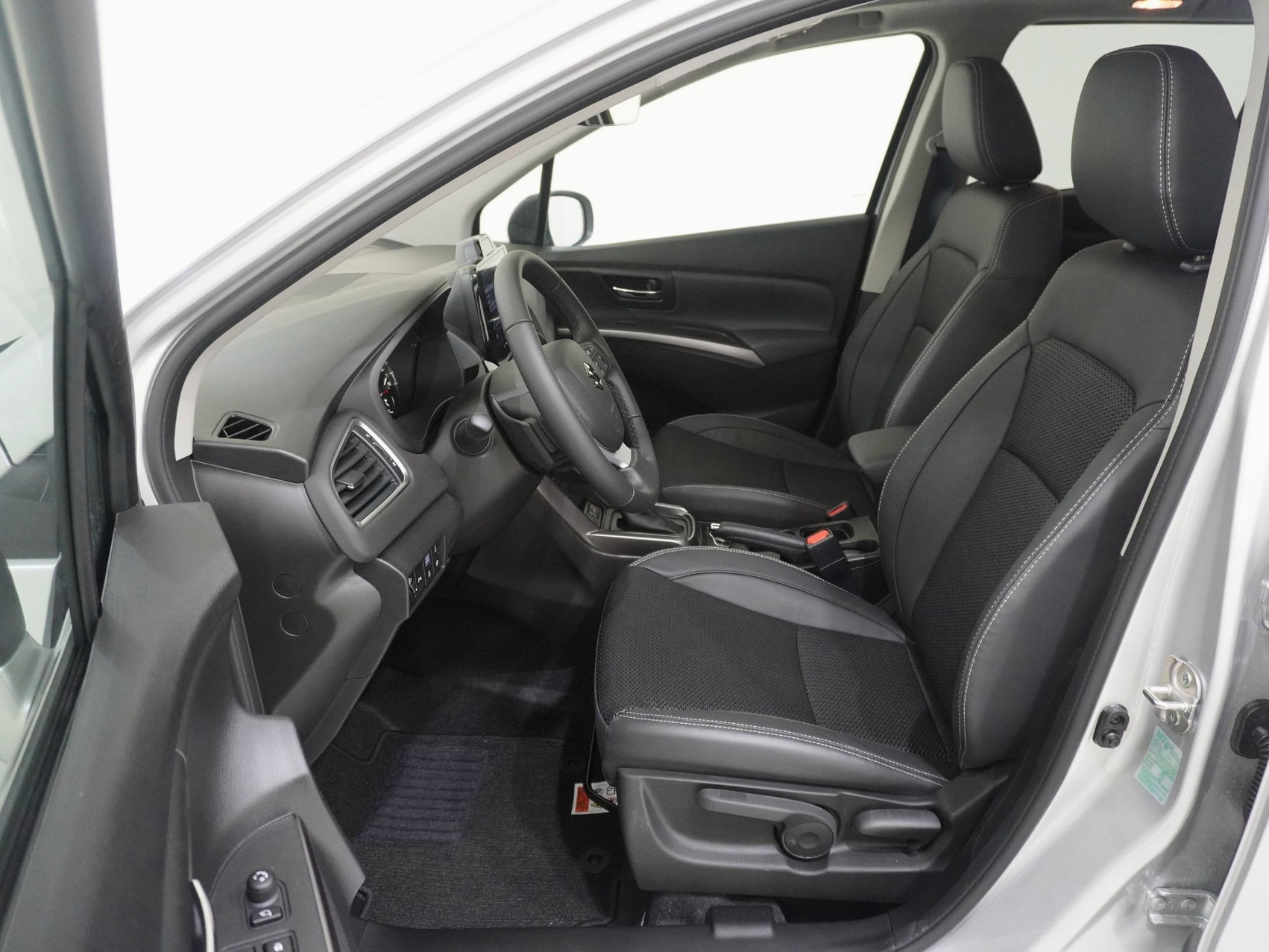 SUZUKI S-Cross 1.5 Compact Top Hybrid 4×4