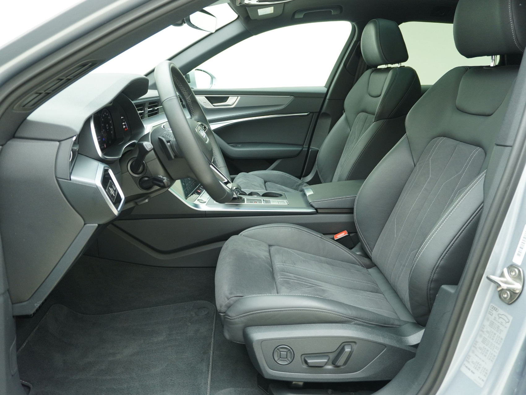 AUDI A6 Avant 45 TFSI S Line quattro S-Tronic **Audi Werksgarantie bis 02/2030**