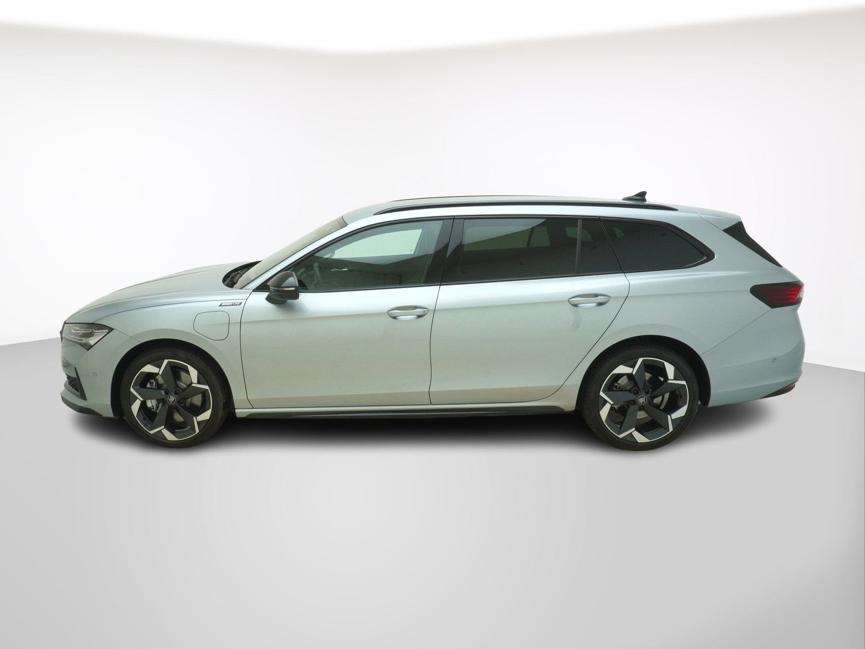 SKODA Superb 1.5 TSI Plug-in-Hybrid Sportline DSG