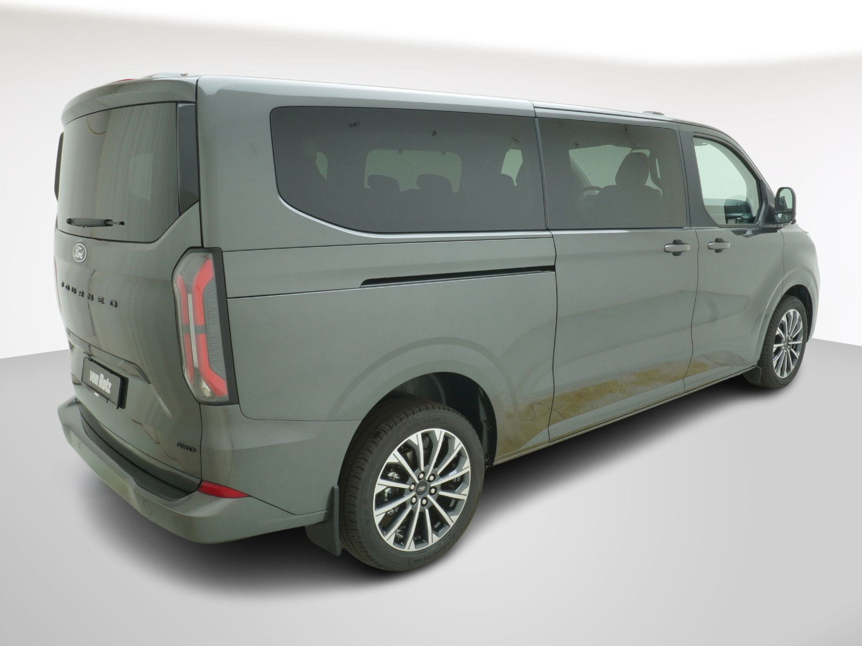 FORD Tourneo Custom 320 L1 2.0 TDCI 4×4 Titanium X