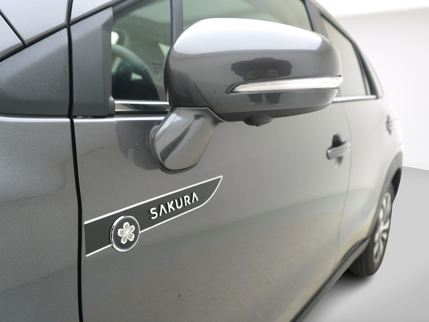 SUZUKI S-Cross 1.4 T Sakura Top Hybrid 4×4