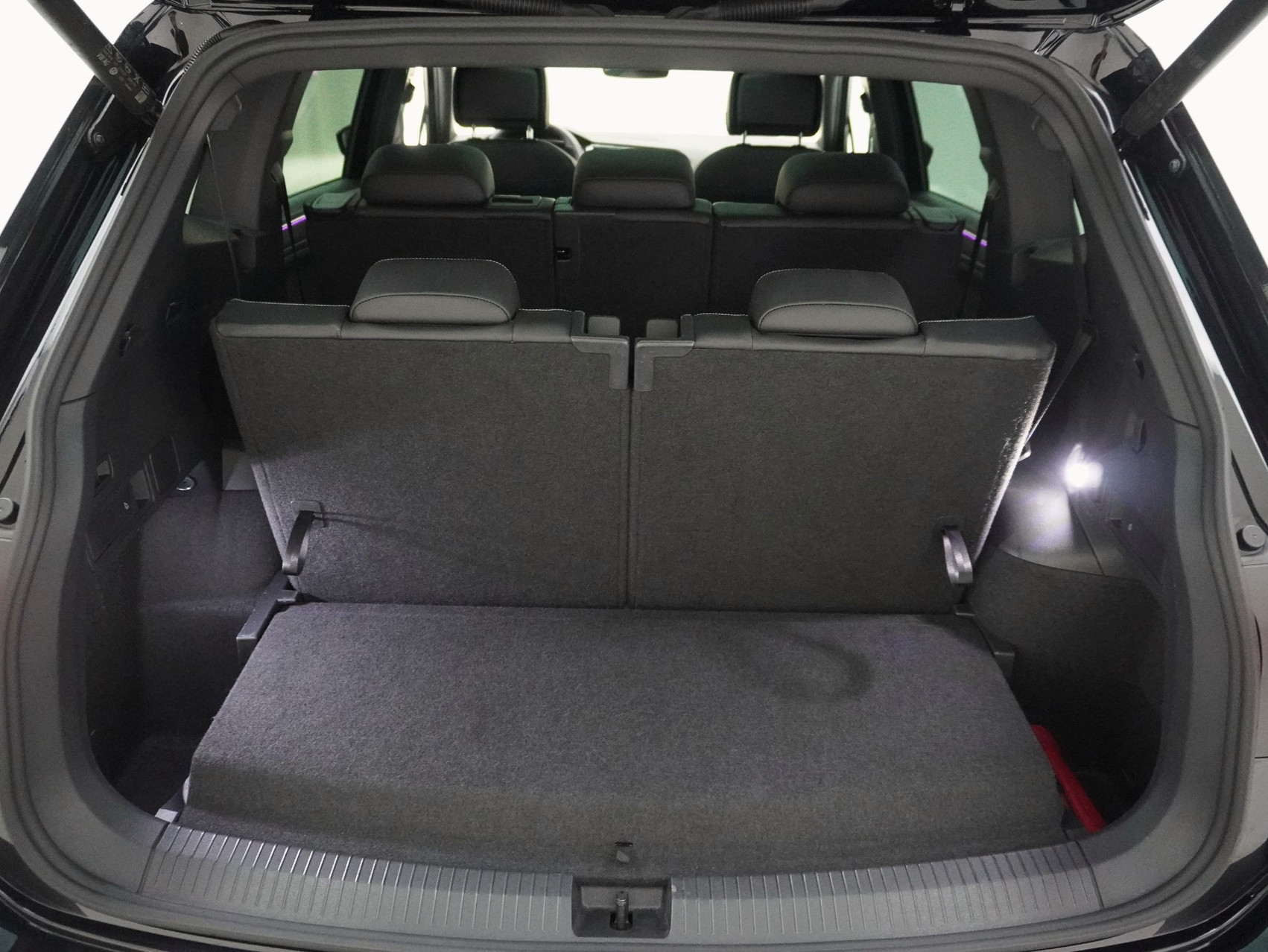 VW Tiguan Allspace 2.0 TSI DSG R-Line Black Style 4Motion **Ledersitze mit Memory**