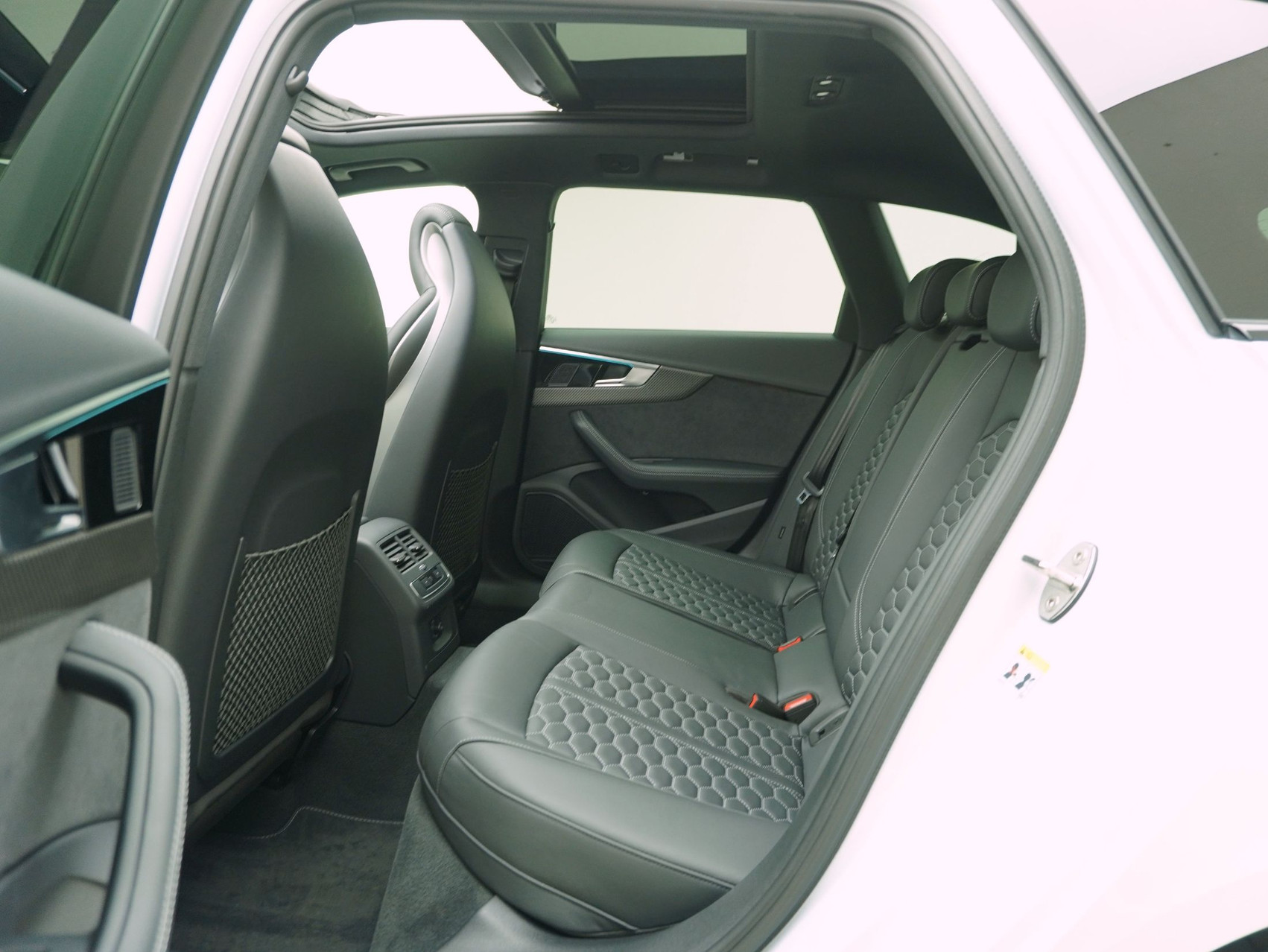 AUDI RS4 Avant 2.9 V6 TFSI quattro T-Tronic