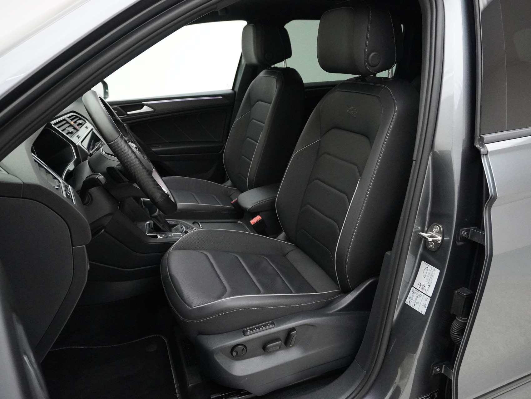 VW Tiguan Allspace 2.0 TSI DSG R-Line Black Style 4Motion **Vollausstattung**