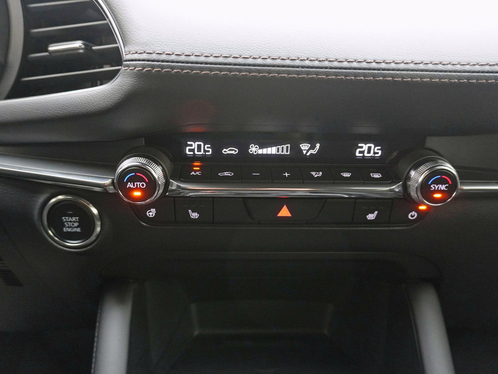 MAZDA 3 Hatchback 2.0 186 Exclusive-Line