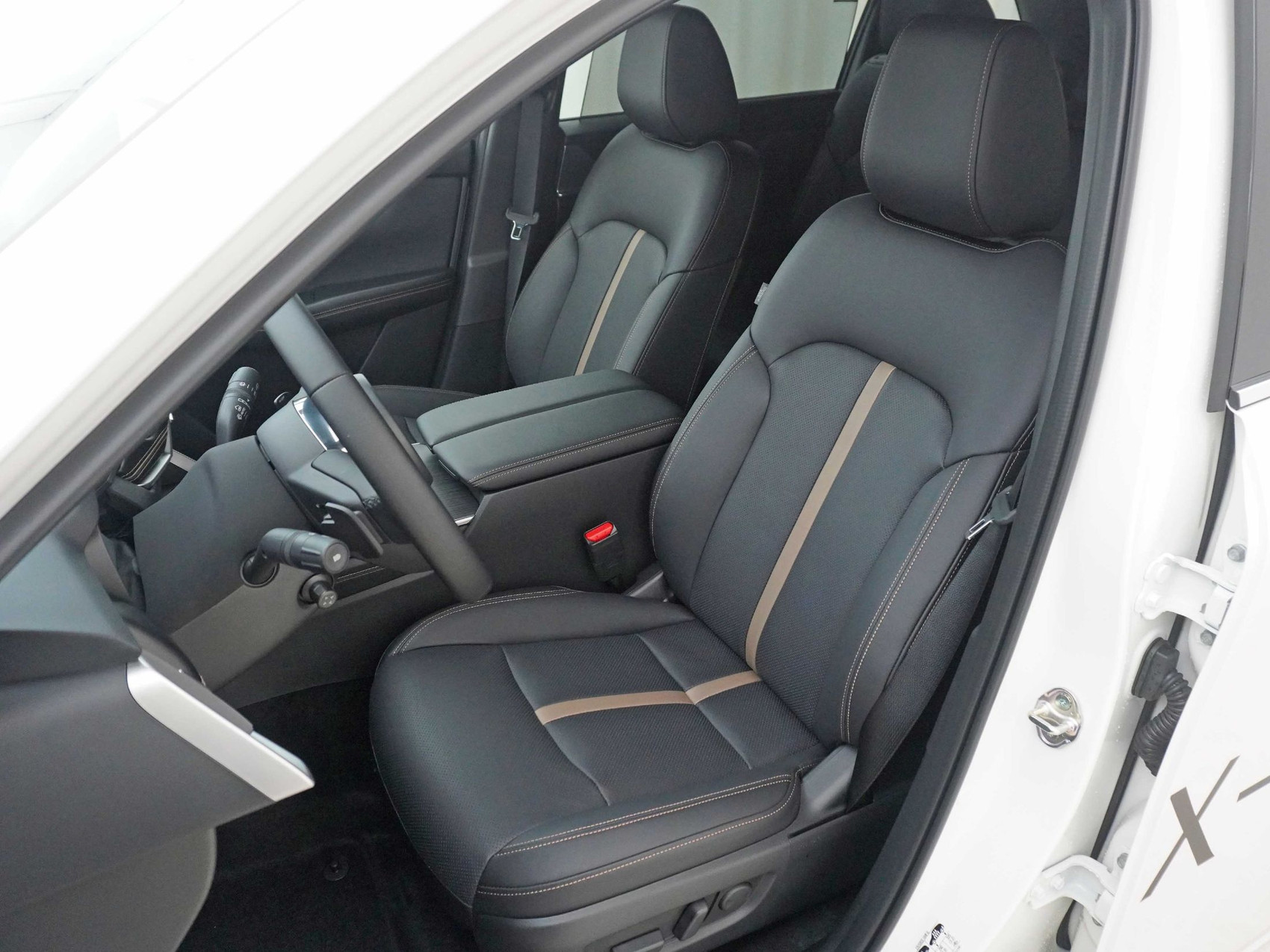 MAZDA CX-80 2.5 PHEV Homura Plus ***Gratis Mazda Service Pack 4 Jahre***