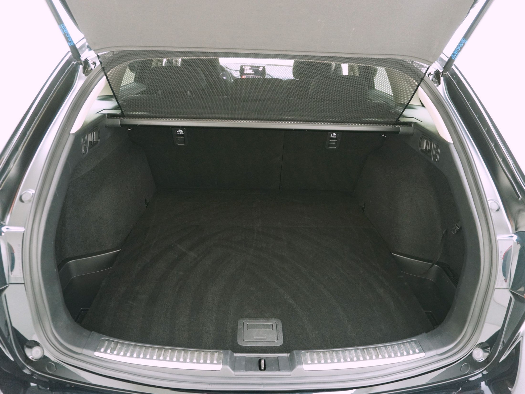 MAZDA 6 Sport Wagon 2.0 Center-Line
