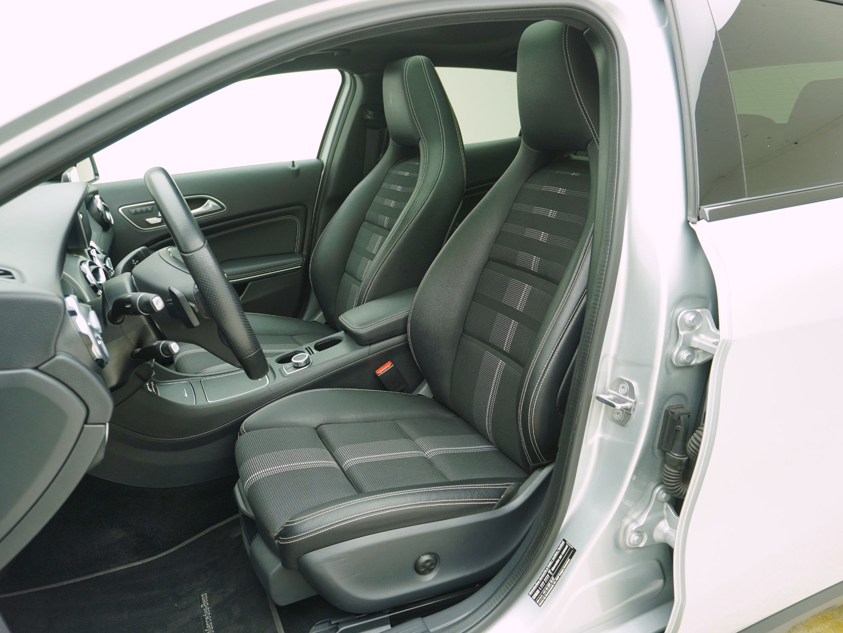 MERCEDES-BENZ GLA-Klasse GLA 200 Urban