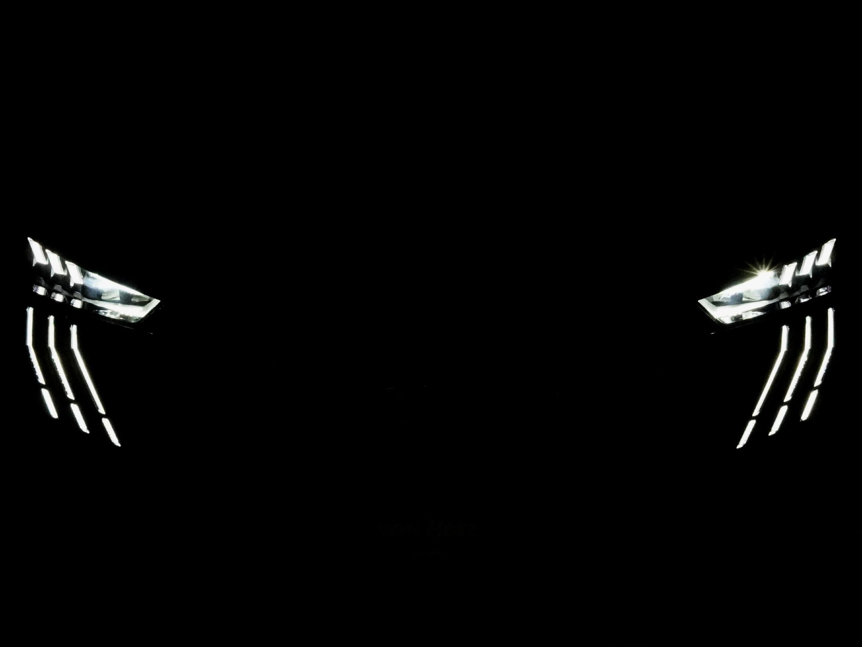 PEUGEOT 5008 1.2 Hybrid GT 7Plätzer