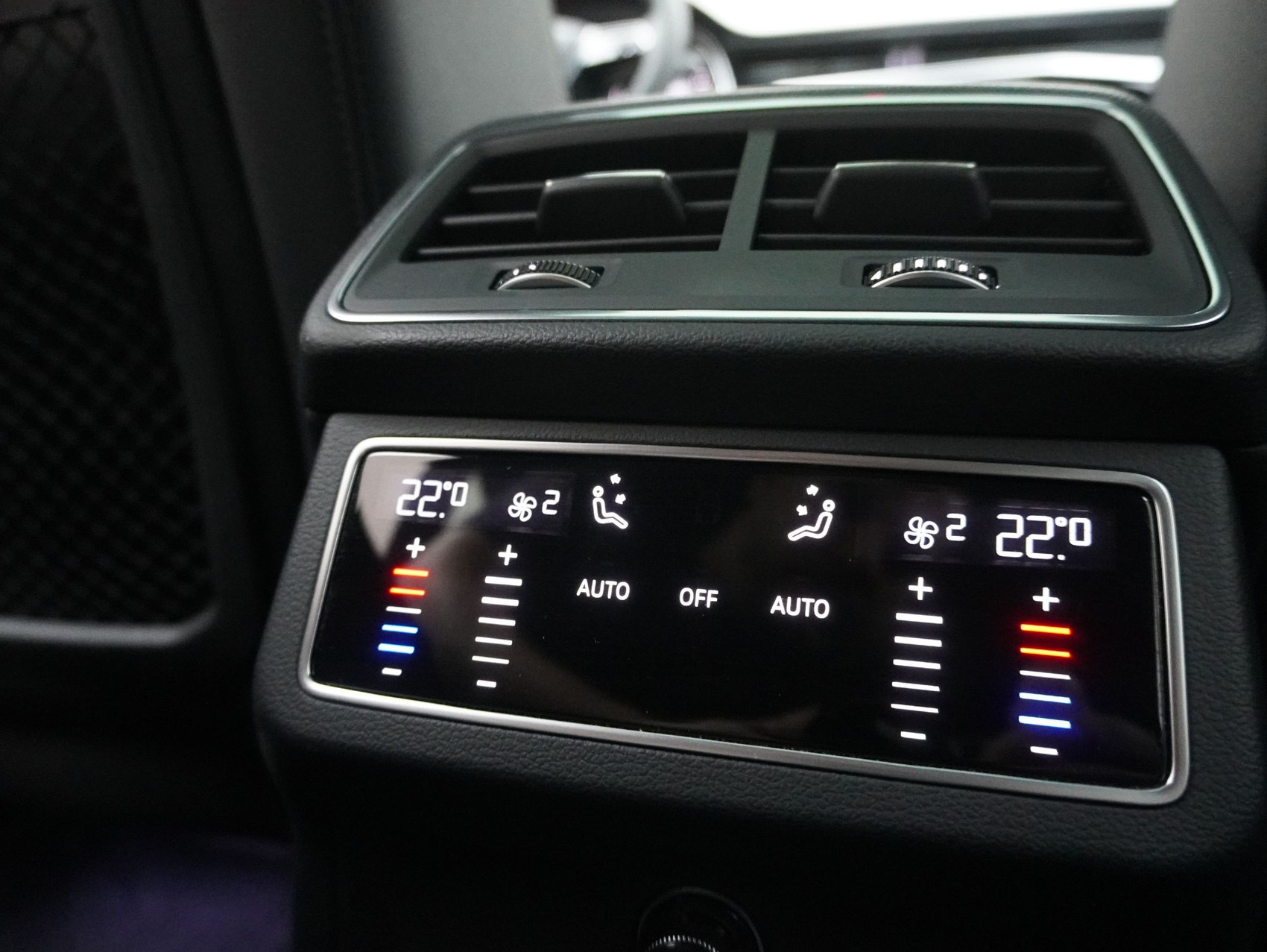 AUDI A6 Avant 55 TFSI S Line quattro S-Tronic **Werksgarantie bis 10.2029**