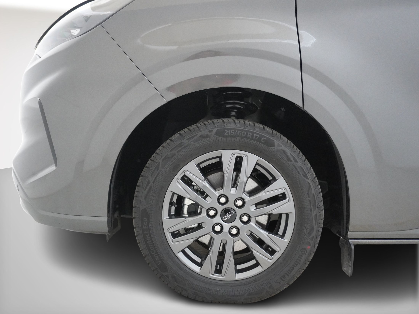 FORD Tourneo Custom 320 L1 2.0 TDCI 4×4 Titanium