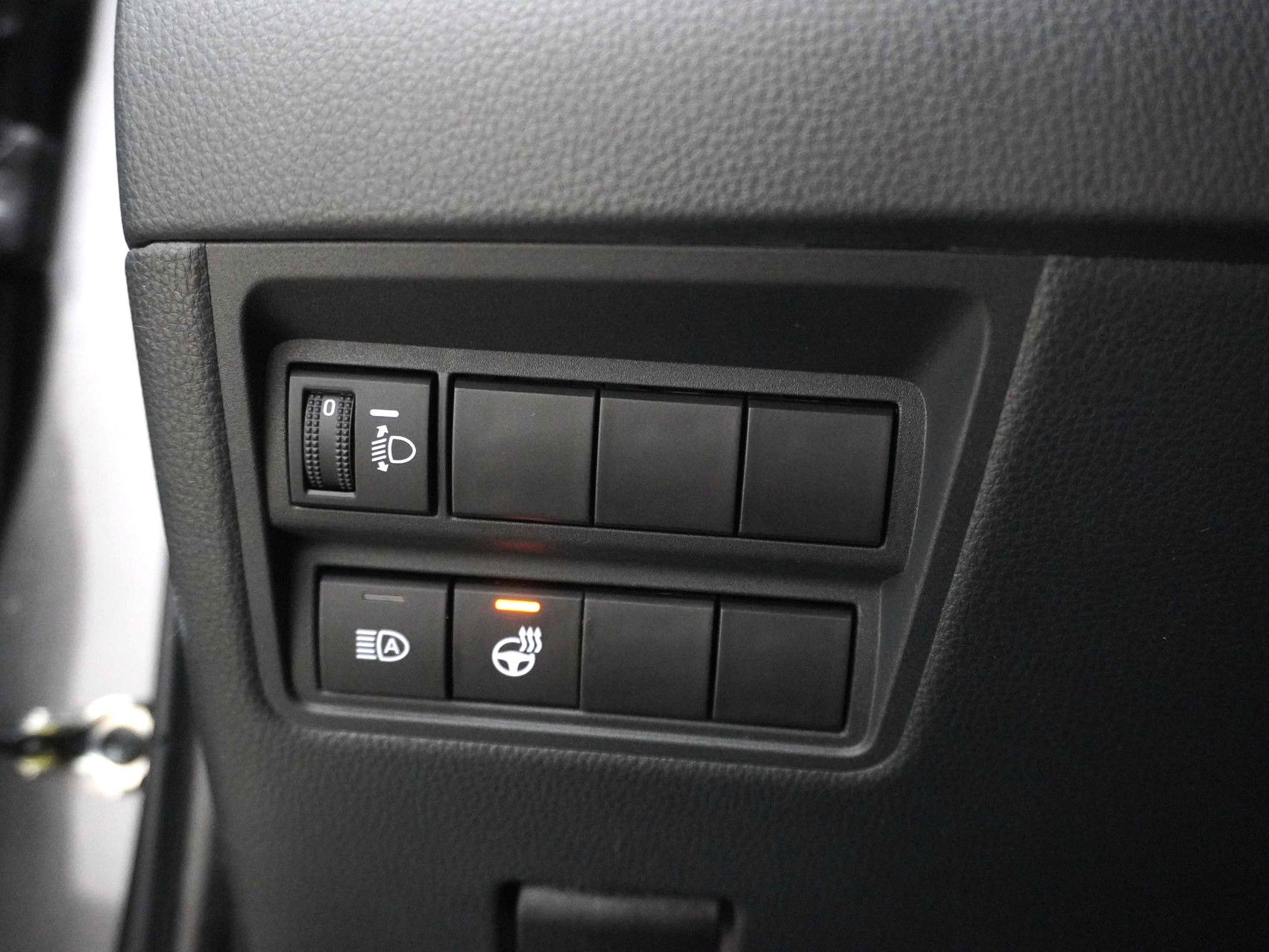 MAZDA 2 1.5 Hybrid Homura