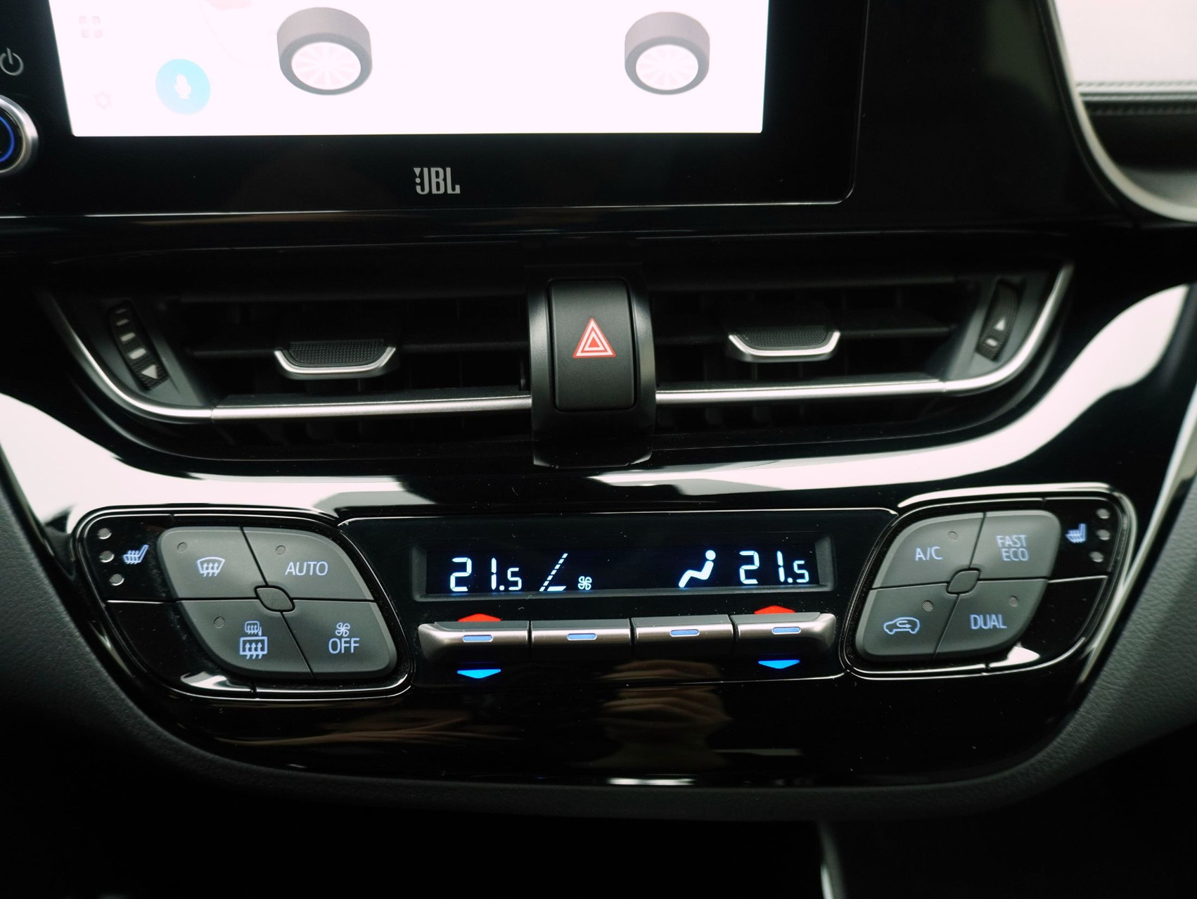 TOYOTA C-HR 2.0 VVTi HSD Trend