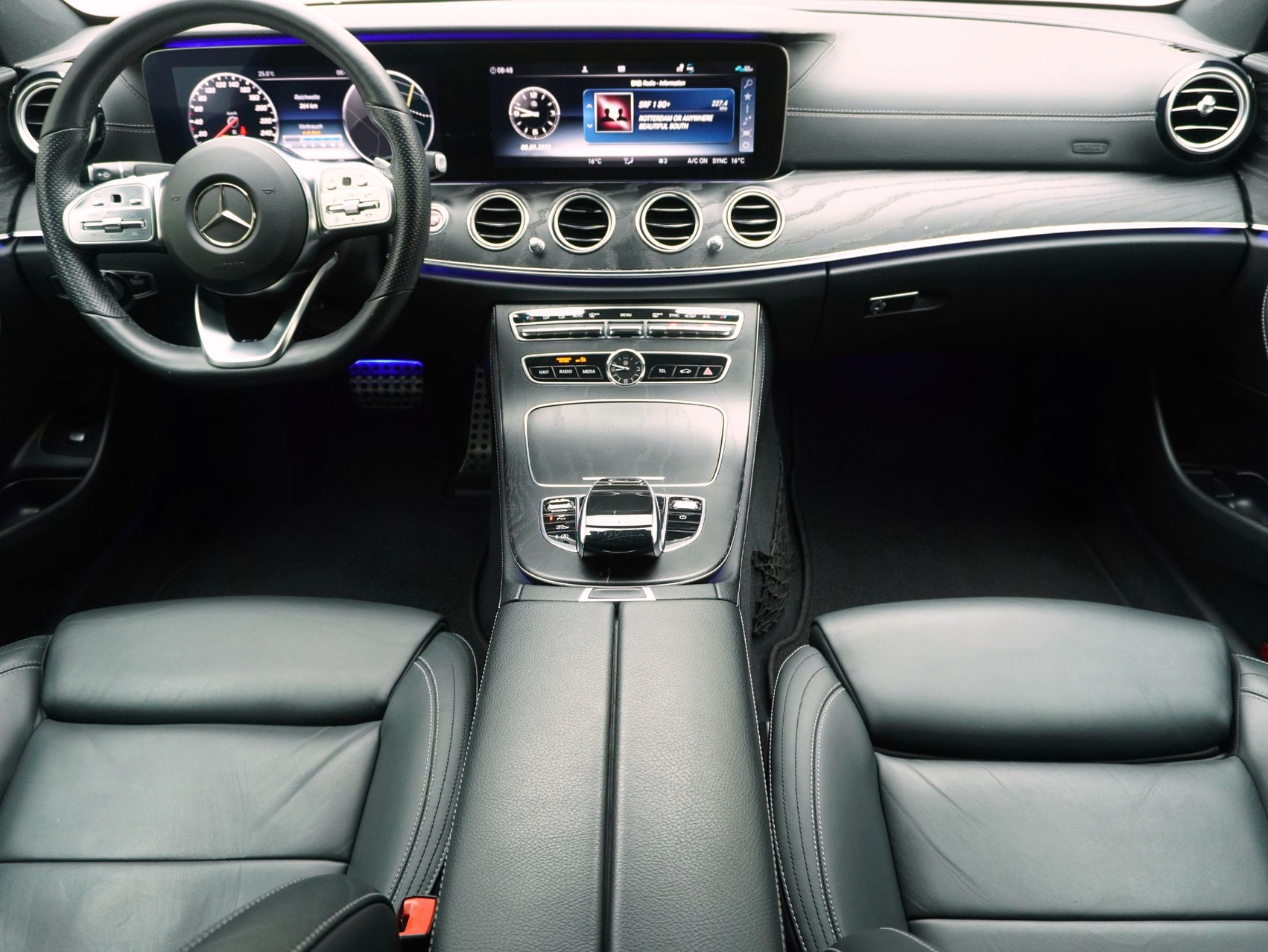 MERCEDES-BENZ E-Klasse E 450 AMG Line 4matic