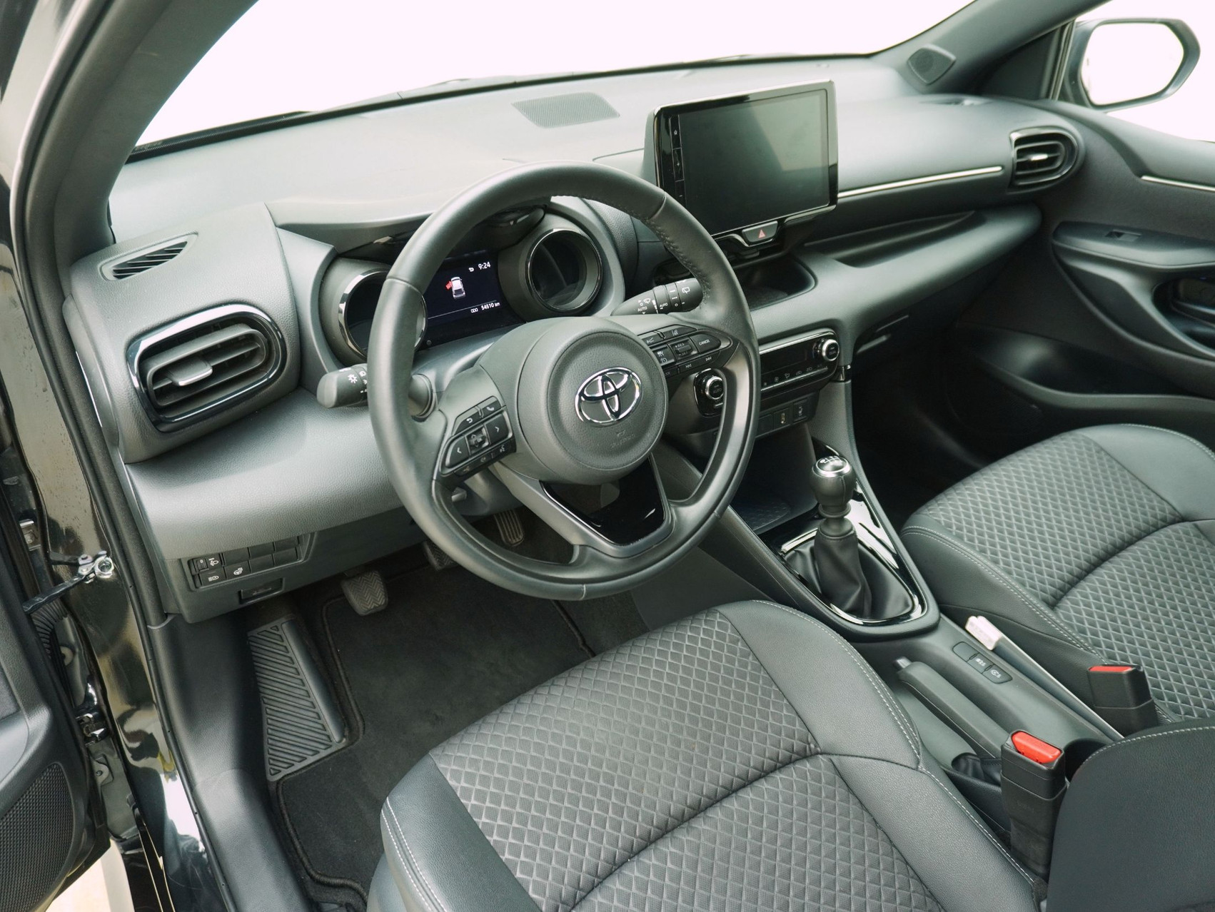 TOYOTA Yaris 1.5 VVT-iE Move