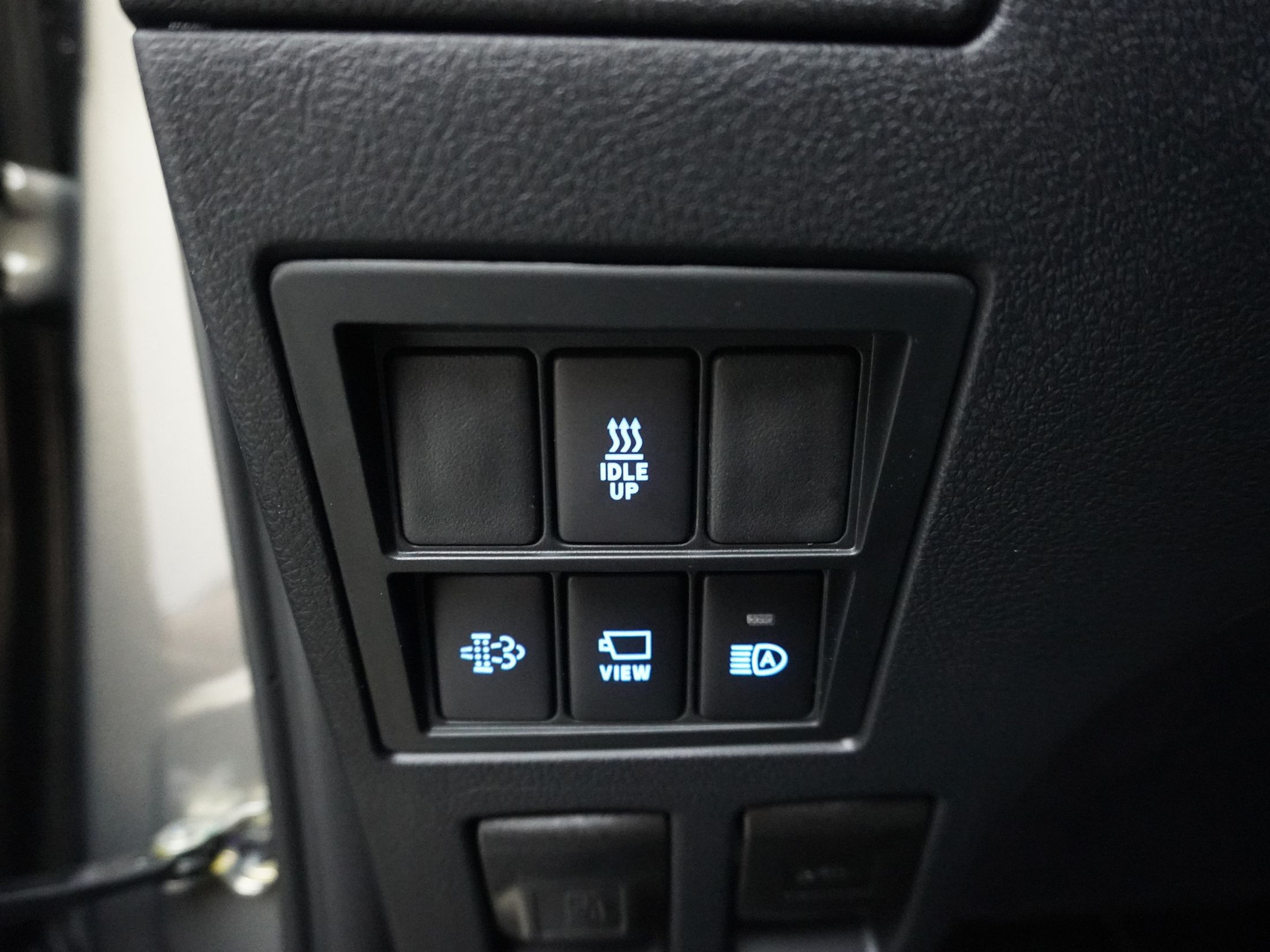 TOYOTA Hilux Double Cab.-Pick-up 2.8 D-4D 204 Invincible MHEV