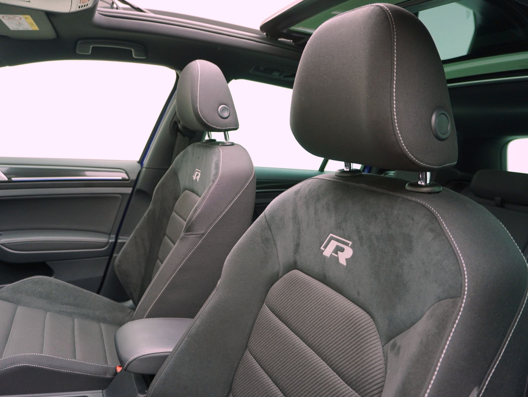VW Golf 7 Variant 2.0 TSI DSG R 4Motion