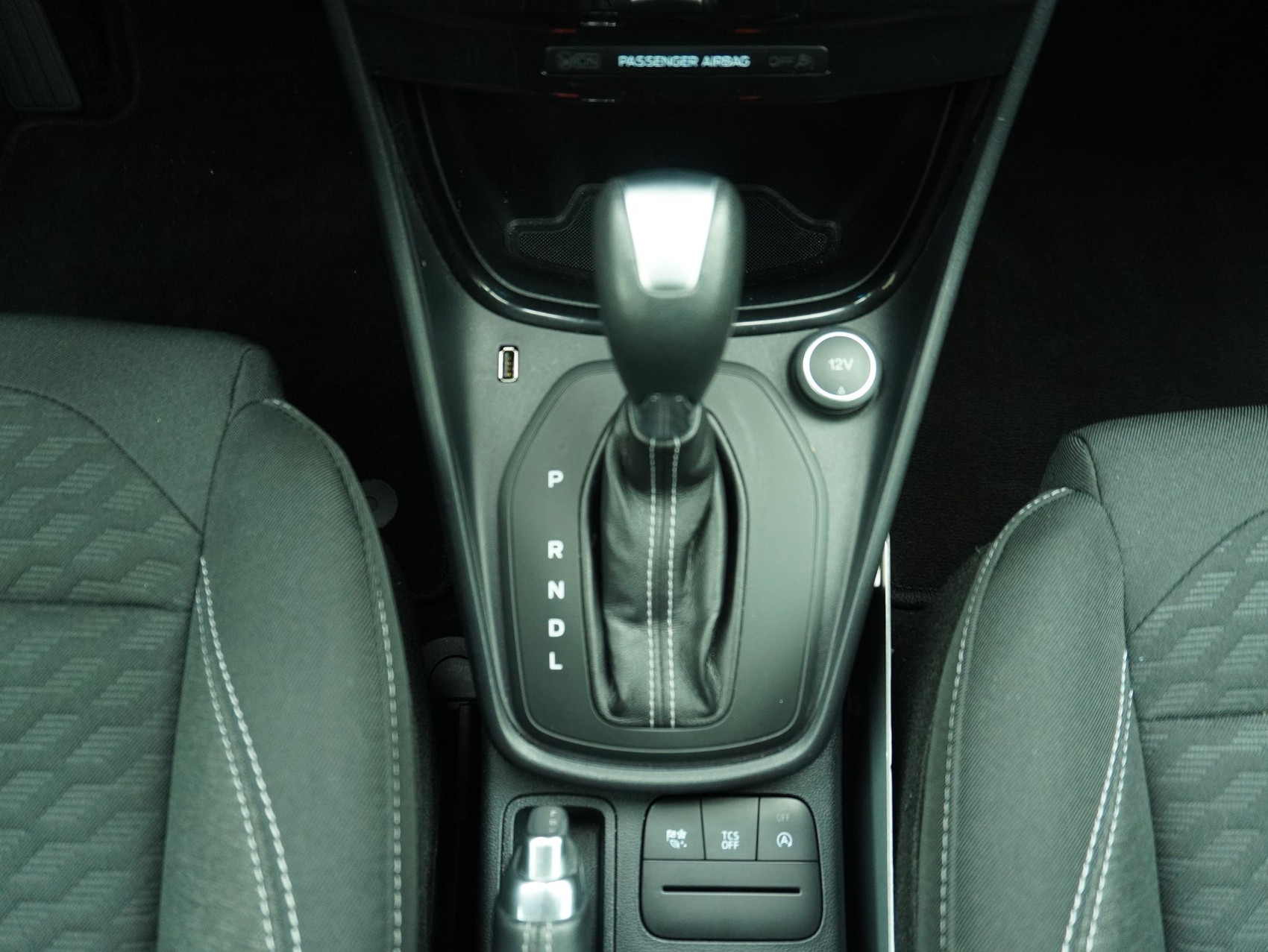 FORD Puma 1.0 EcoB Titanium