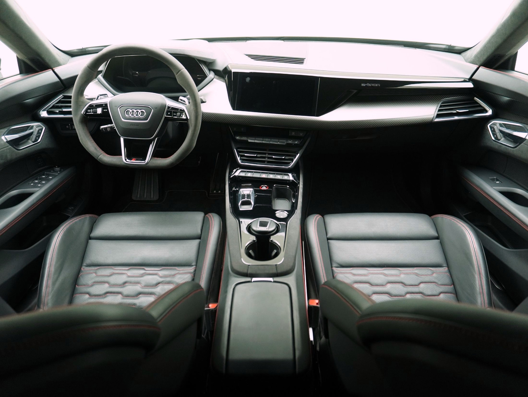 AUDI e-tron GT RS quattro **Carbon Optik / Hinterachslenkung / Matrix / uvm.**